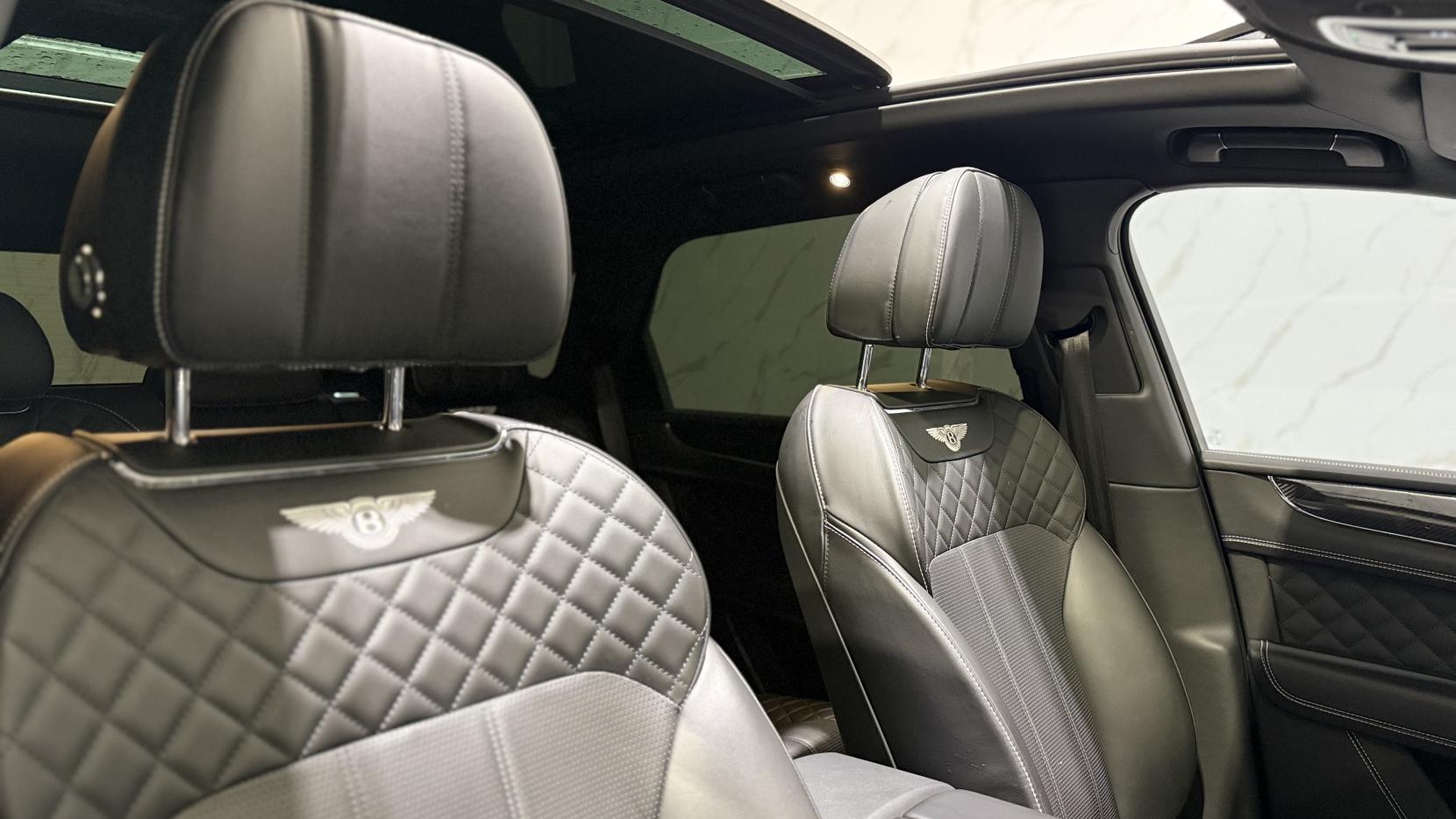 Bentley Bentayga 4.0 V8 SUV 5dr Petrol Auto 4WD Euro 6 (s/s) (550 ps)