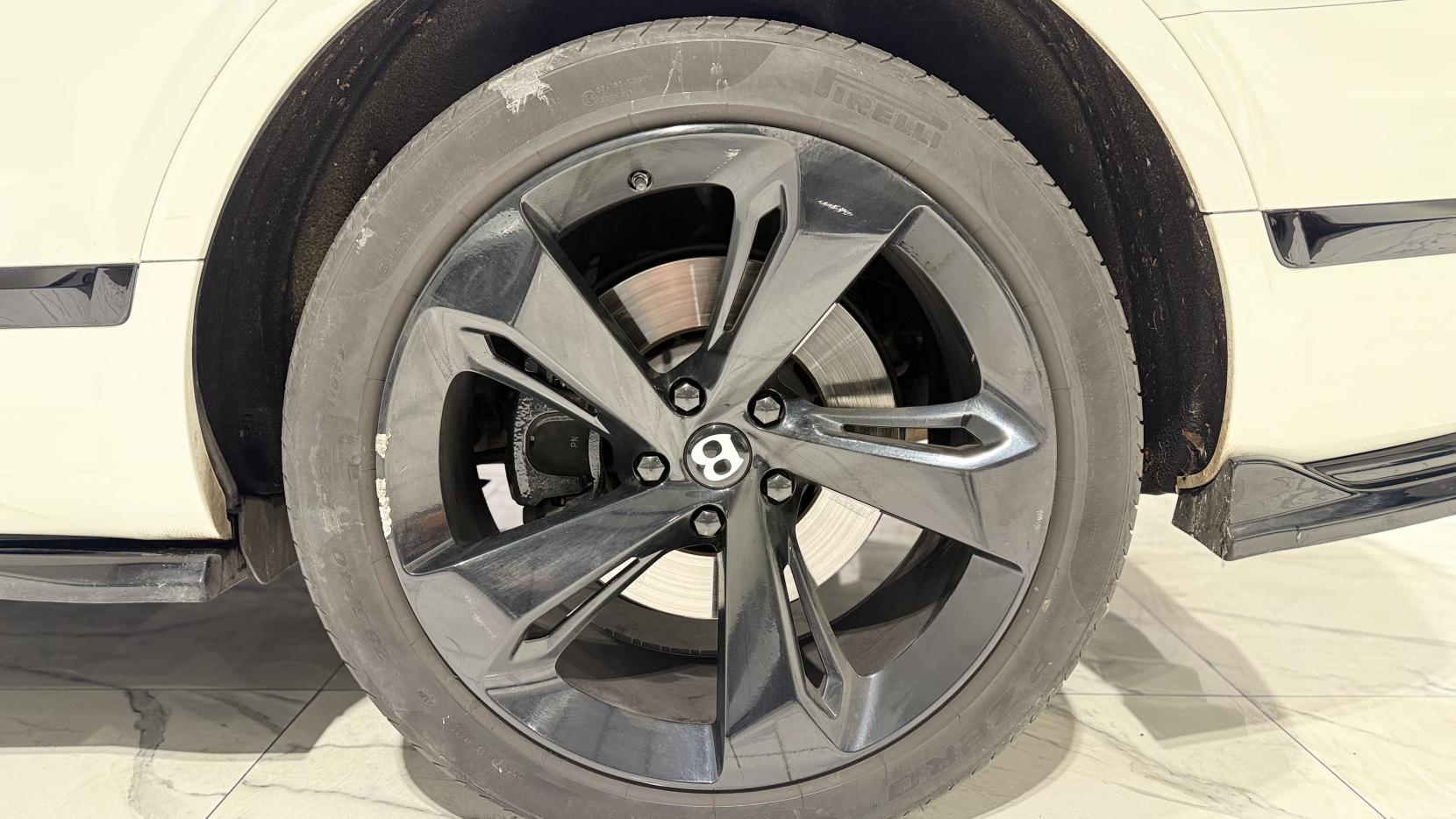 Bentley Bentayga 4.0 V8 SUV 5dr Petrol Auto 4WD Euro 6 (s/s) (550 ps)