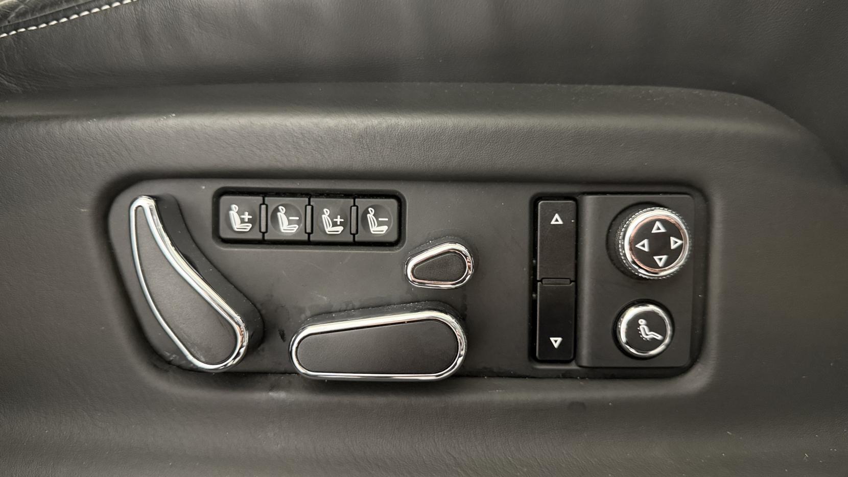 Bentley Bentayga 4.0 V8 SUV 5dr Petrol Auto 4WD Euro 6 (s/s) (550 ps)