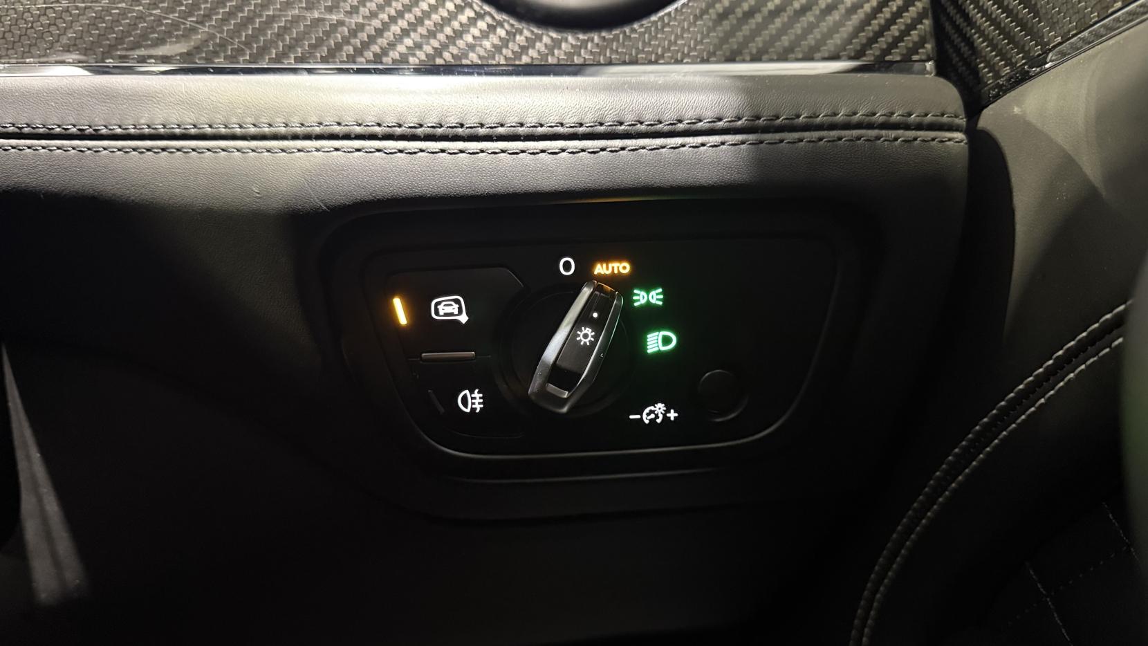 Bentley Bentayga 4.0 V8 SUV 5dr Petrol Auto 4WD Euro 6 (s/s) (550 ps)