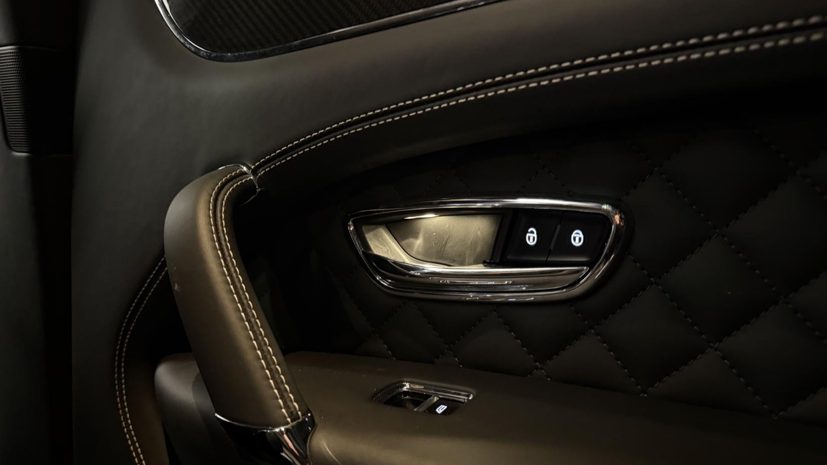 Bentley Bentayga 4.0 V8 SUV 5dr Petrol Auto 4WD Euro 6 (s/s) (550 ps)