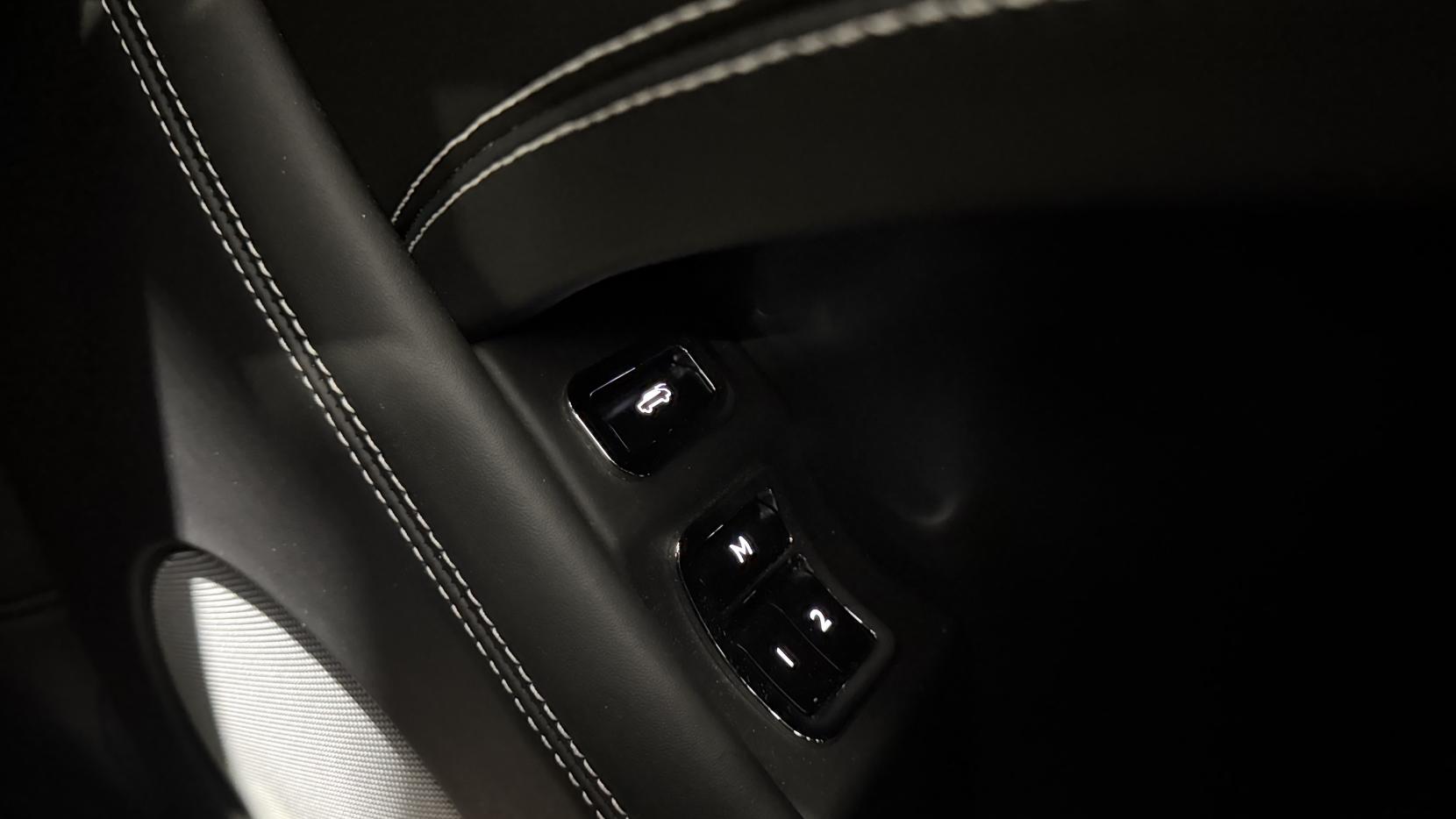 Bentley Bentayga 4.0 V8 SUV 5dr Petrol Auto 4WD Euro 6 (s/s) (550 ps)