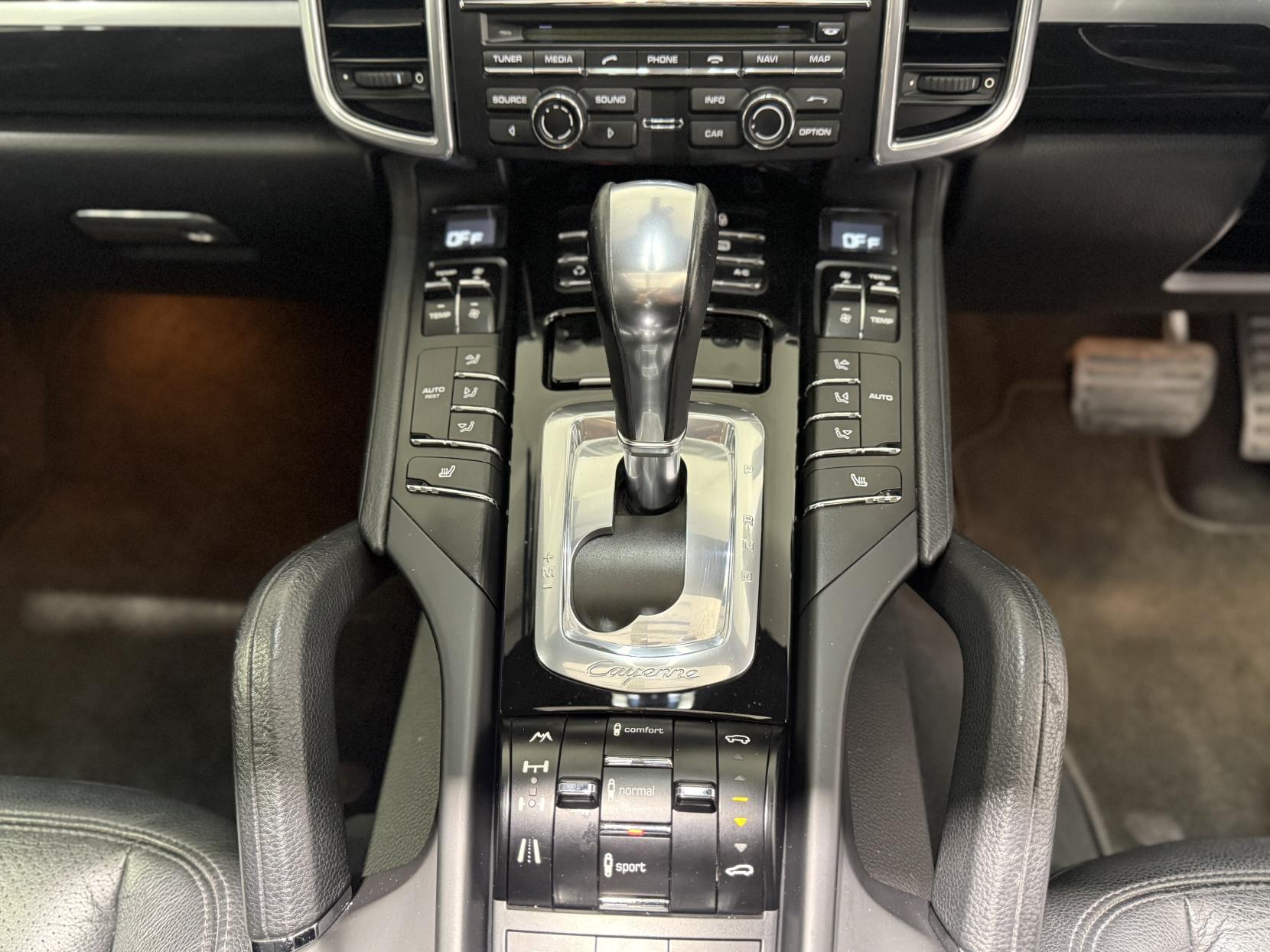 Porsche Cayenne 3.0 TD V6 SUV 5dr Diesel Tiptronic 4WD Euro 5 (s/s) (240 ps)