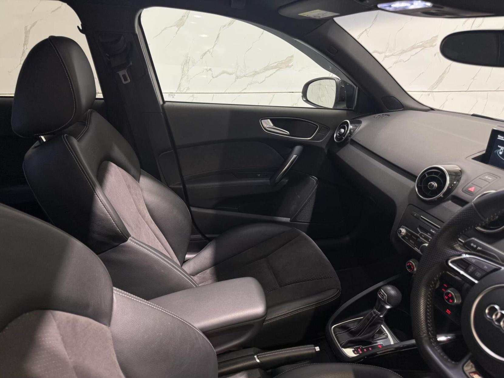 Audi A1 1.4 TFSI CoD Black Edition Sportback 5dr Petrol S Tronic Euro 6 (s/s) (Nav) (150 ps)