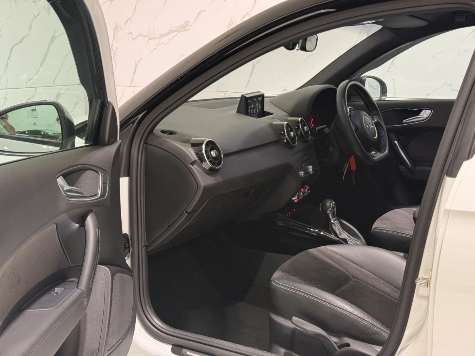 Audi A1 1.4 TFSI CoD Black Edition Sportback 5dr Petrol S Tronic Euro 6 (s/s) (Nav) (150 ps)