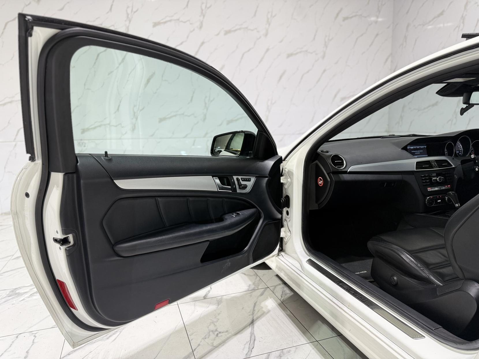 Mercedes-Benz C Class 6.3 C63 V8 AMG Edition 125 Coupe 2dr Petrol SpdS MCT Euro 5 (457 ps)