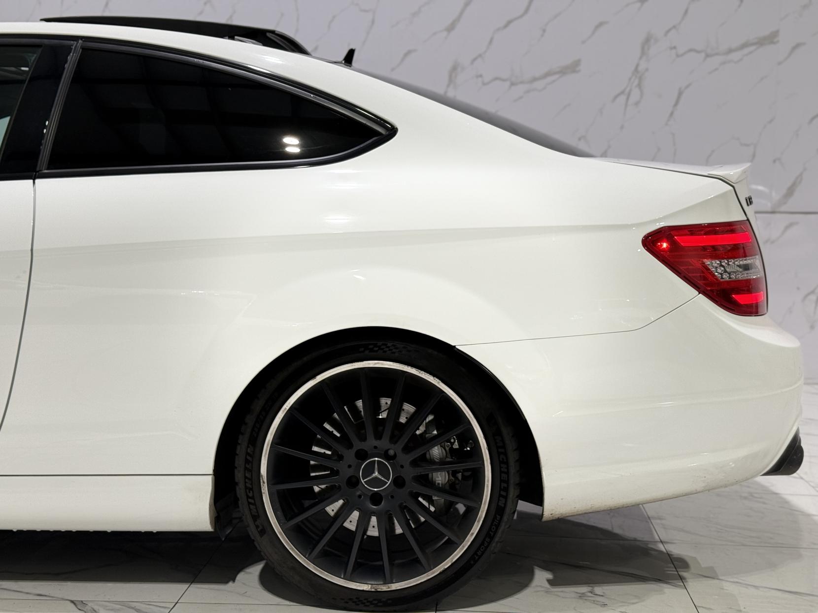 Mercedes-Benz C Class 6.3 C63 V8 AMG Edition 125 Coupe 2dr Petrol SpdS MCT Euro 5 (457 ps)