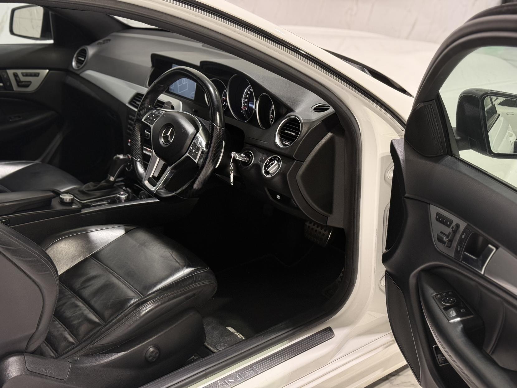 Mercedes-Benz C Class 6.3 C63 V8 AMG Edition 125 Coupe 2dr Petrol SpdS MCT Euro 5 (457 ps)