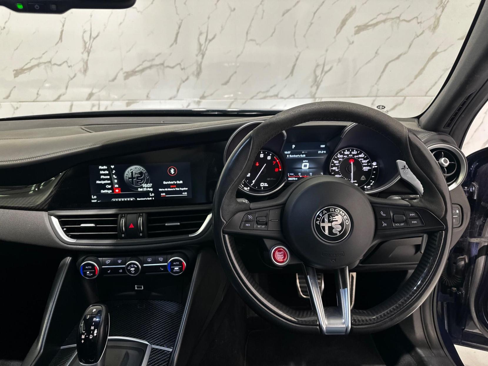 Alfa Romeo Giulia 2.9 V6 Bi-Turbo Quadrifoglio Auto Euro 6 (s/s) 4dr