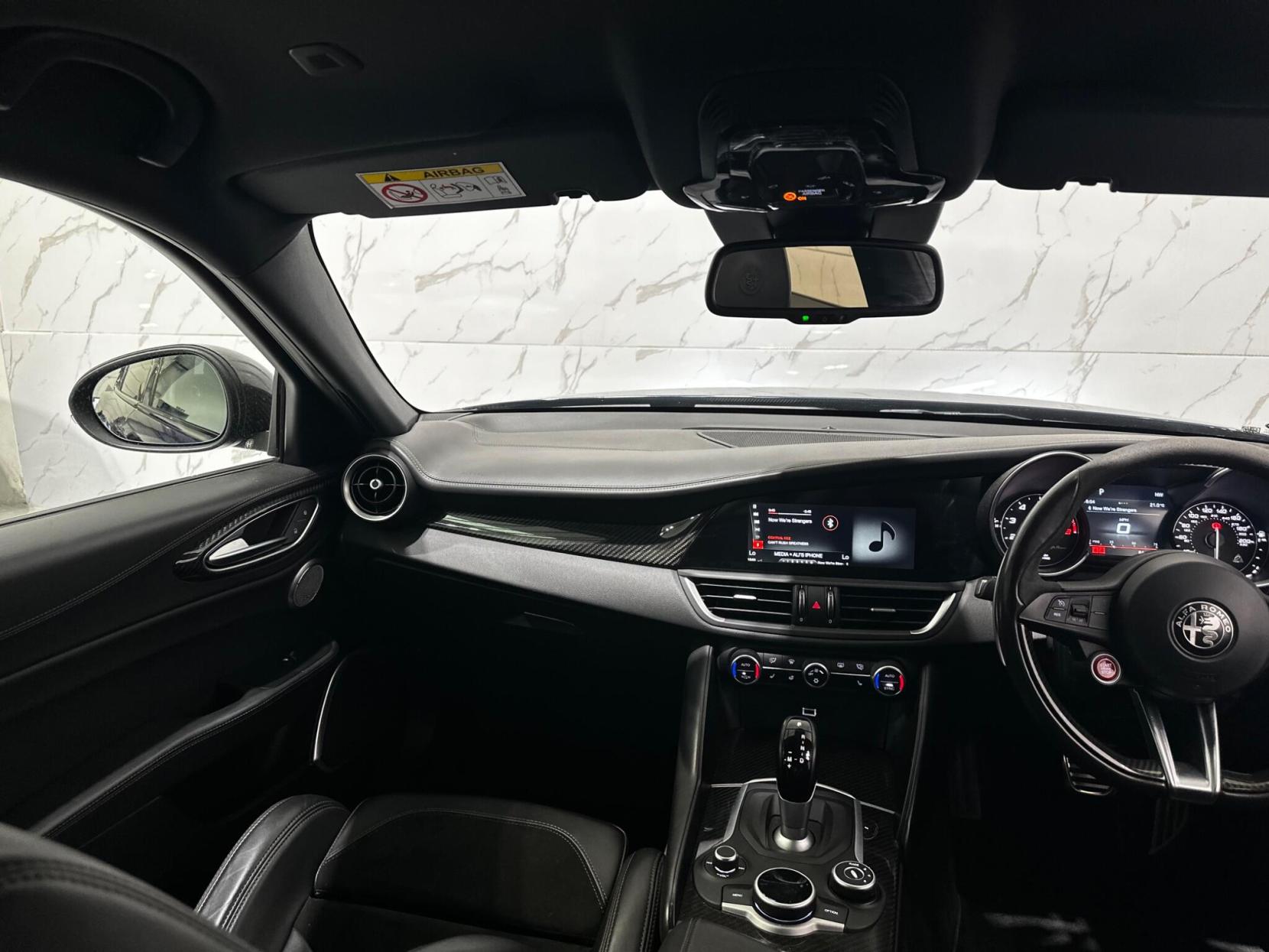 Alfa Romeo Giulia 2.9 V6 Bi-Turbo Quadrifoglio Auto Euro 6 (s/s) 4dr