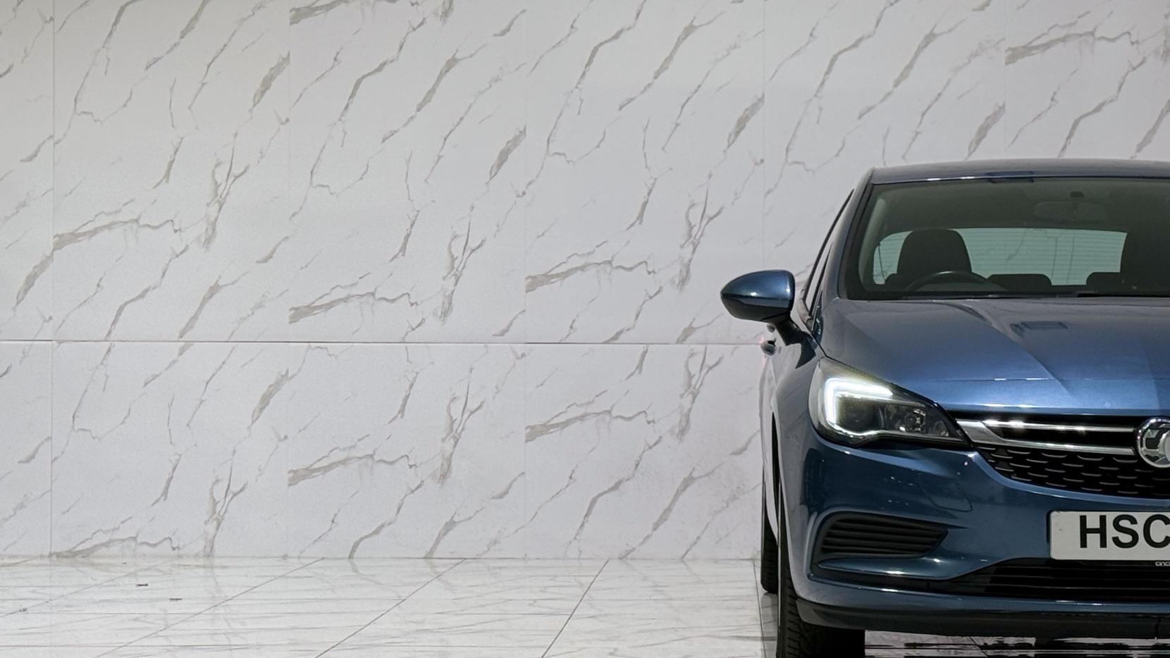 Vauxhall Astra 1.4i Turbo Tech Line Hatchback 5dr Petrol Manual Euro 6 (125 ps)