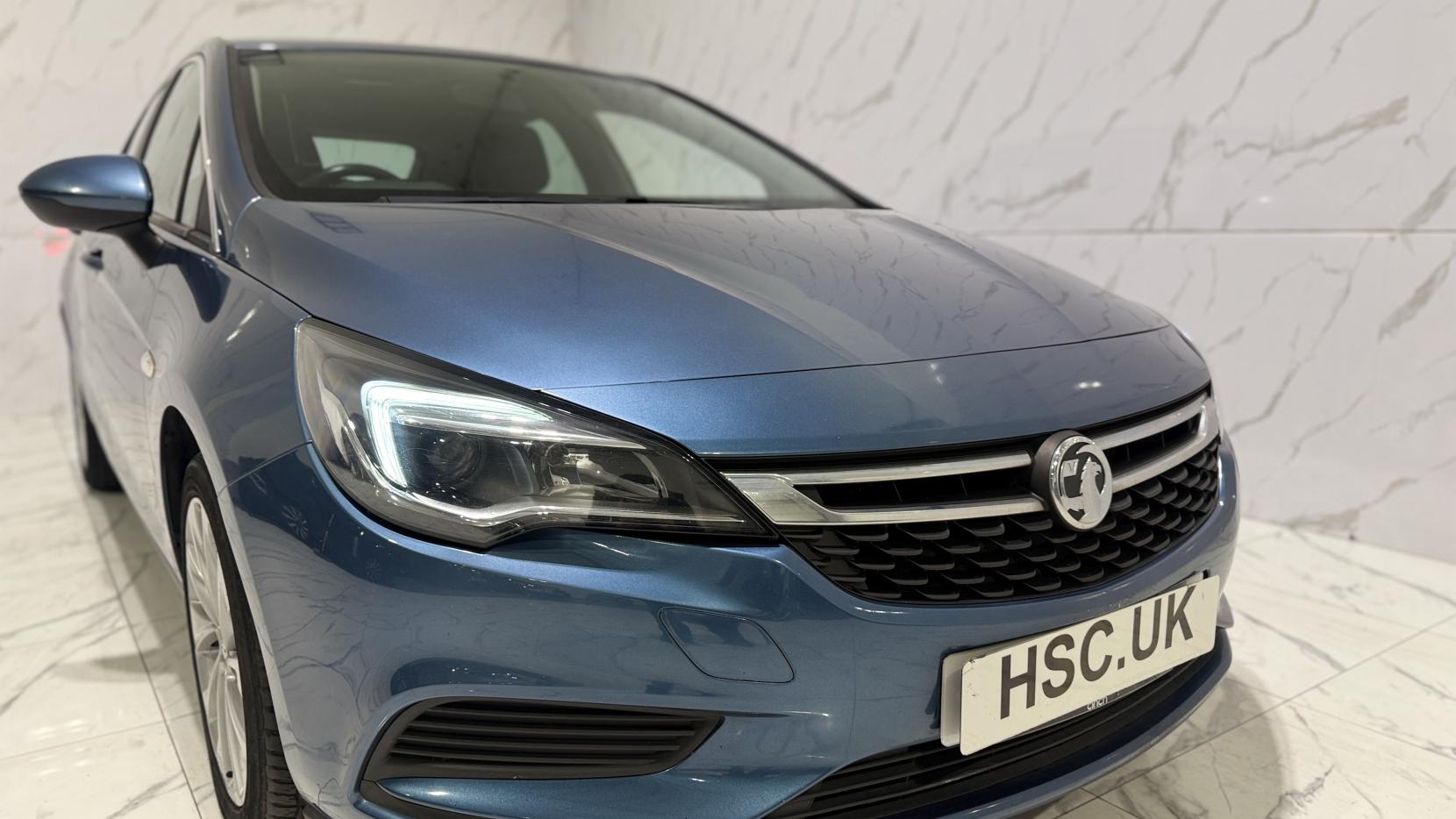 Vauxhall Astra 1.4i Turbo Tech Line Hatchback 5dr Petrol Manual Euro 6 (125 ps)