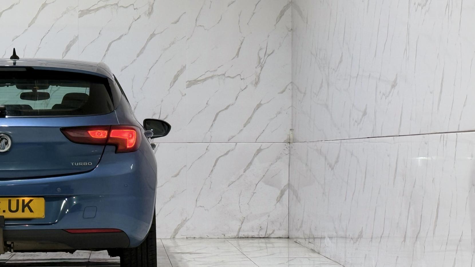 Vauxhall Astra 1.4i Turbo Tech Line Hatchback 5dr Petrol Manual Euro 6 (125 ps)