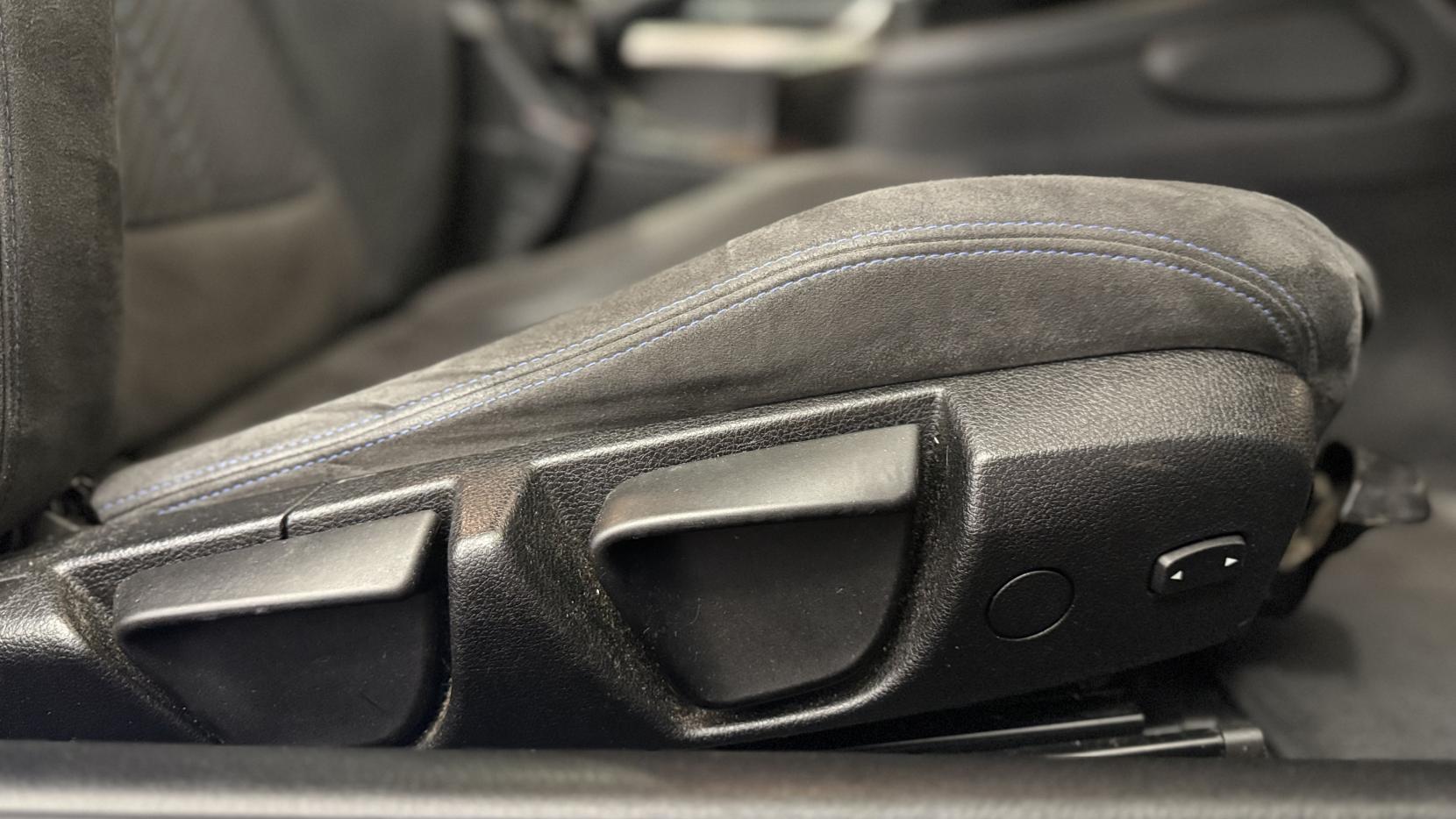 BMW 2 Series 2.0 220i M Sport Coupe 2dr Petrol Manual Euro 6 (s/s) (184 ps)