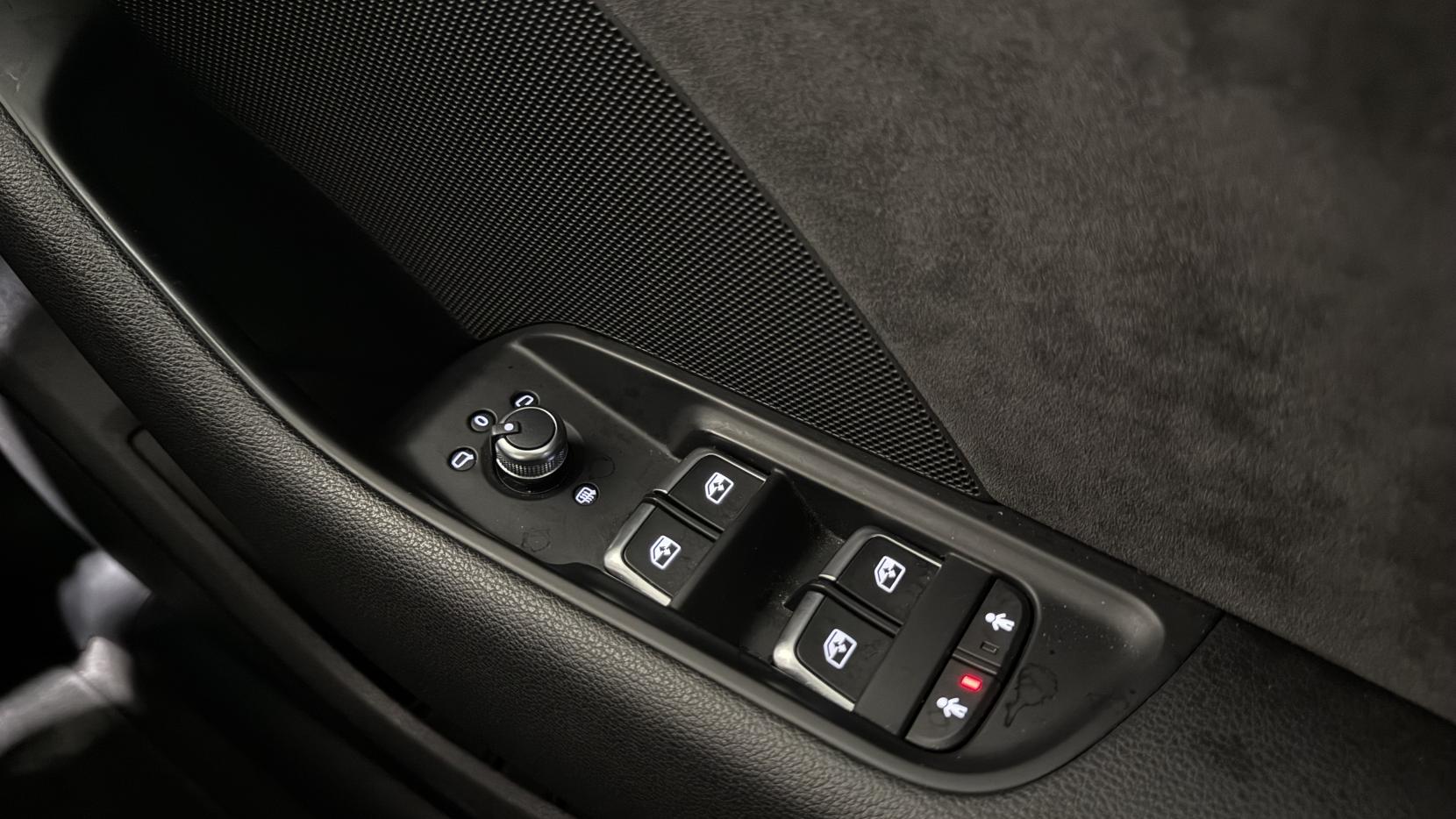 Audi RS3 2.5 TFSI GPF Audi Sport Edition Saloon 4dr Petrol S Tronic quattro Euro 6 (s/s) (400 ps)