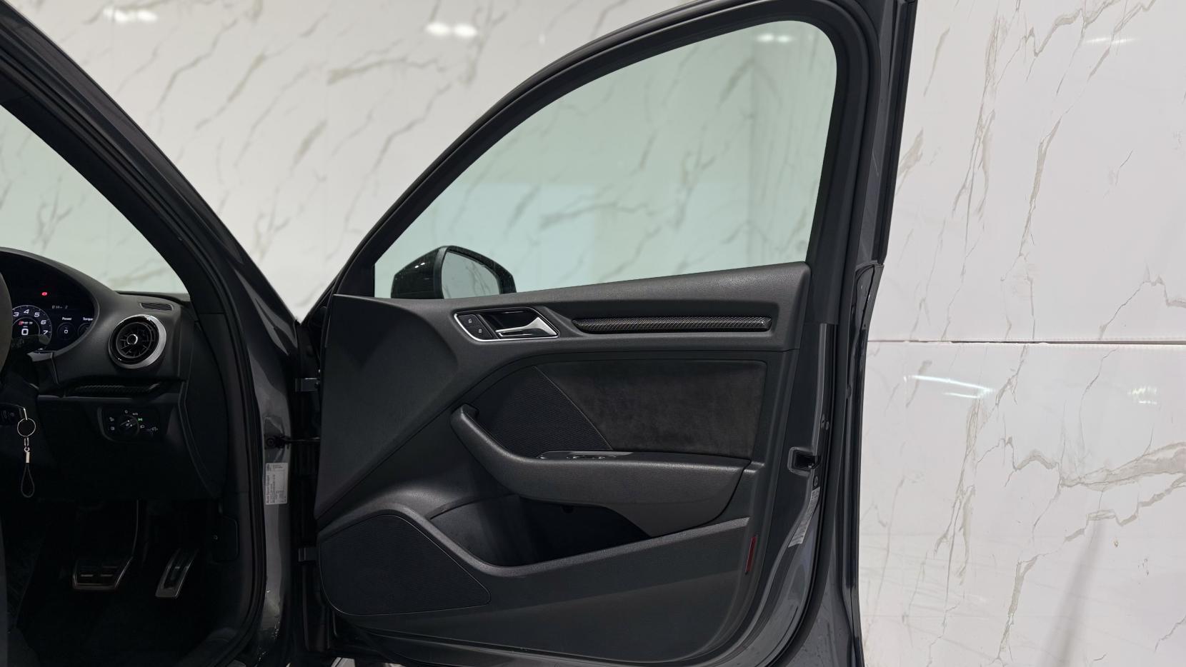 Audi RS3 2.5 TFSI GPF Audi Sport Edition Saloon 4dr Petrol S Tronic quattro Euro 6 (s/s) (400 ps)