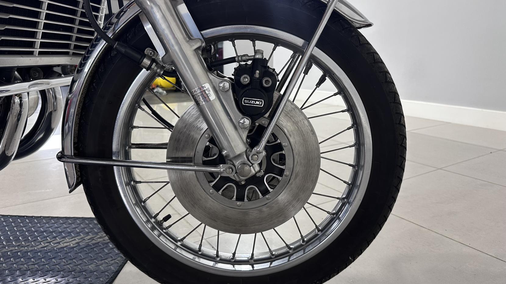 Suzuki GT 739 GT 750