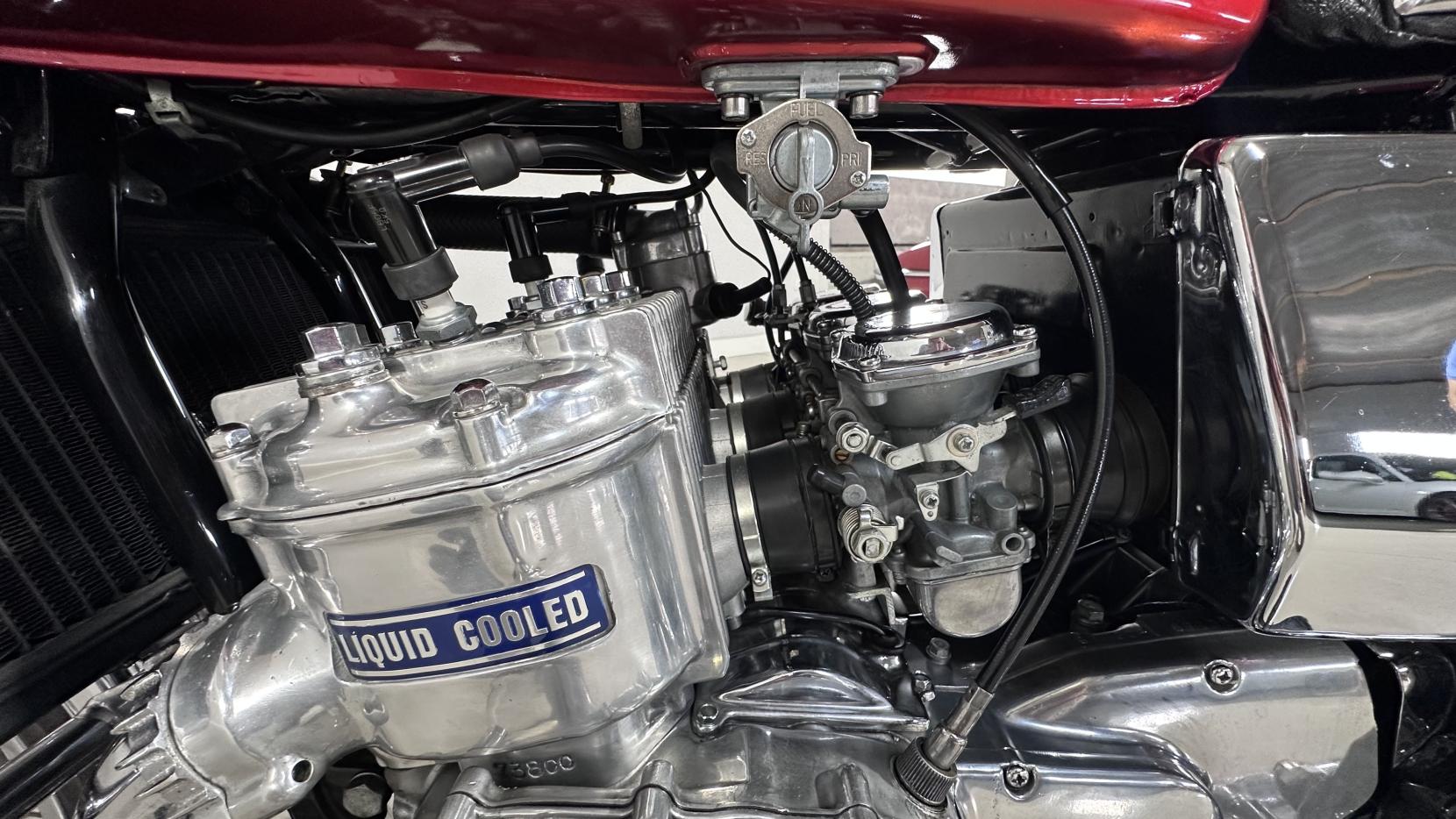 Suzuki GT 739 GT 750