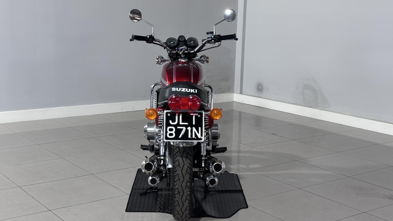 Suzuki GT 739 GT 750