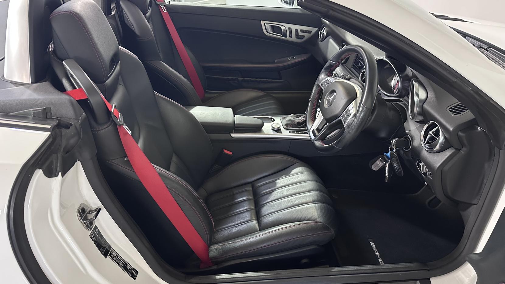 Mercedes-Benz SLK 2.1 SLK250 CDI AMG Sport Convertible 2dr Diesel G-Tronic+ Euro 5 (s/s) (204 ps)