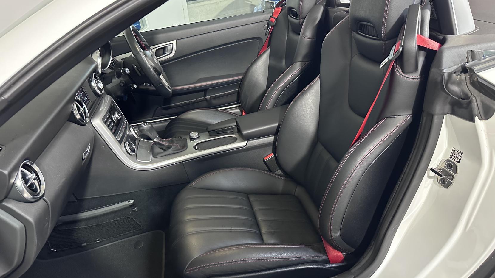 Mercedes-Benz SLK 2.1 SLK250 CDI AMG Sport Convertible 2dr Diesel G-Tronic+ Euro 5 (s/s) (204 ps)