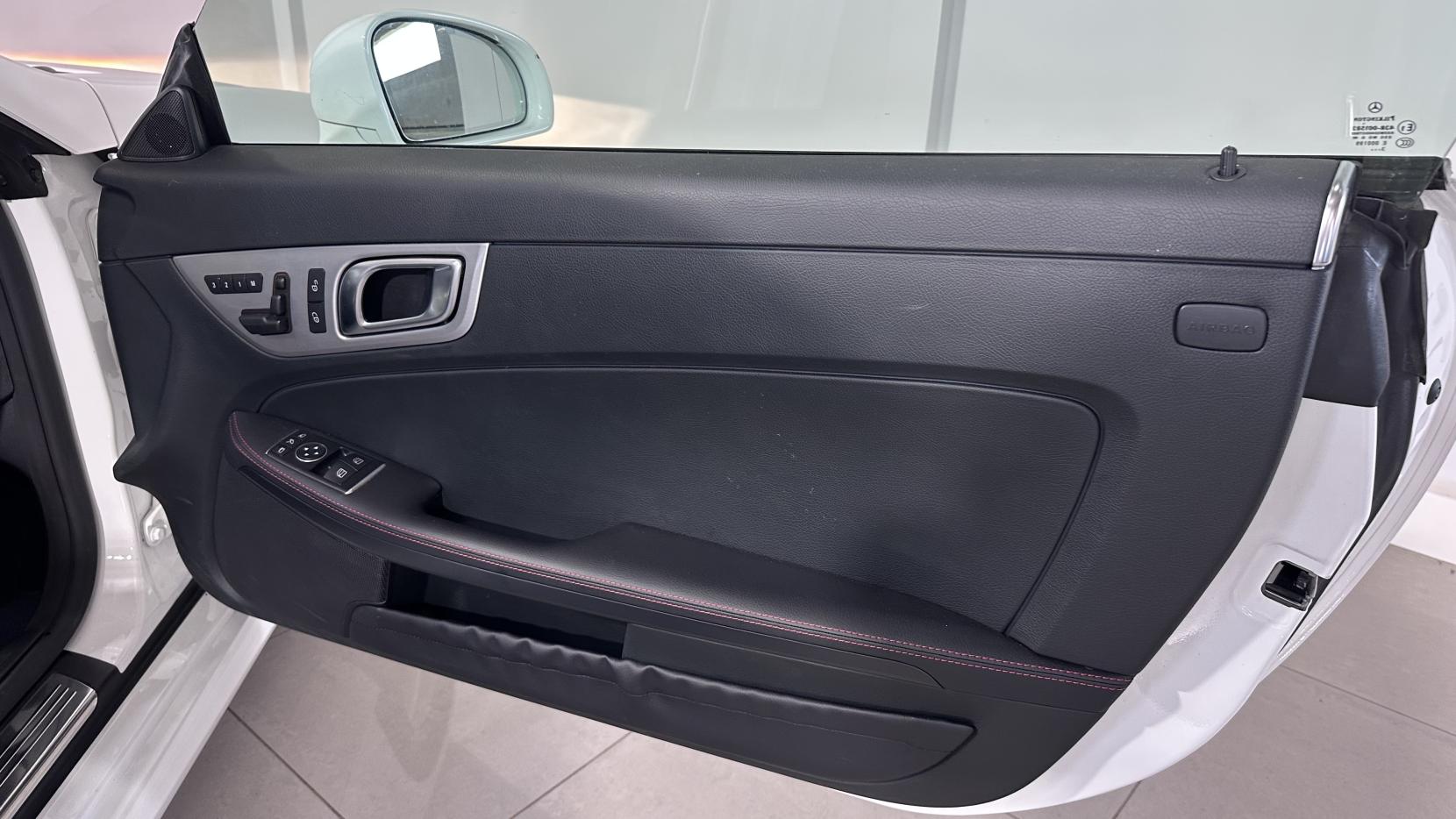 Mercedes-Benz SLK 2.1 SLK250 CDI AMG Sport Convertible 2dr Diesel G-Tronic+ Euro 5 (s/s) (204 ps)