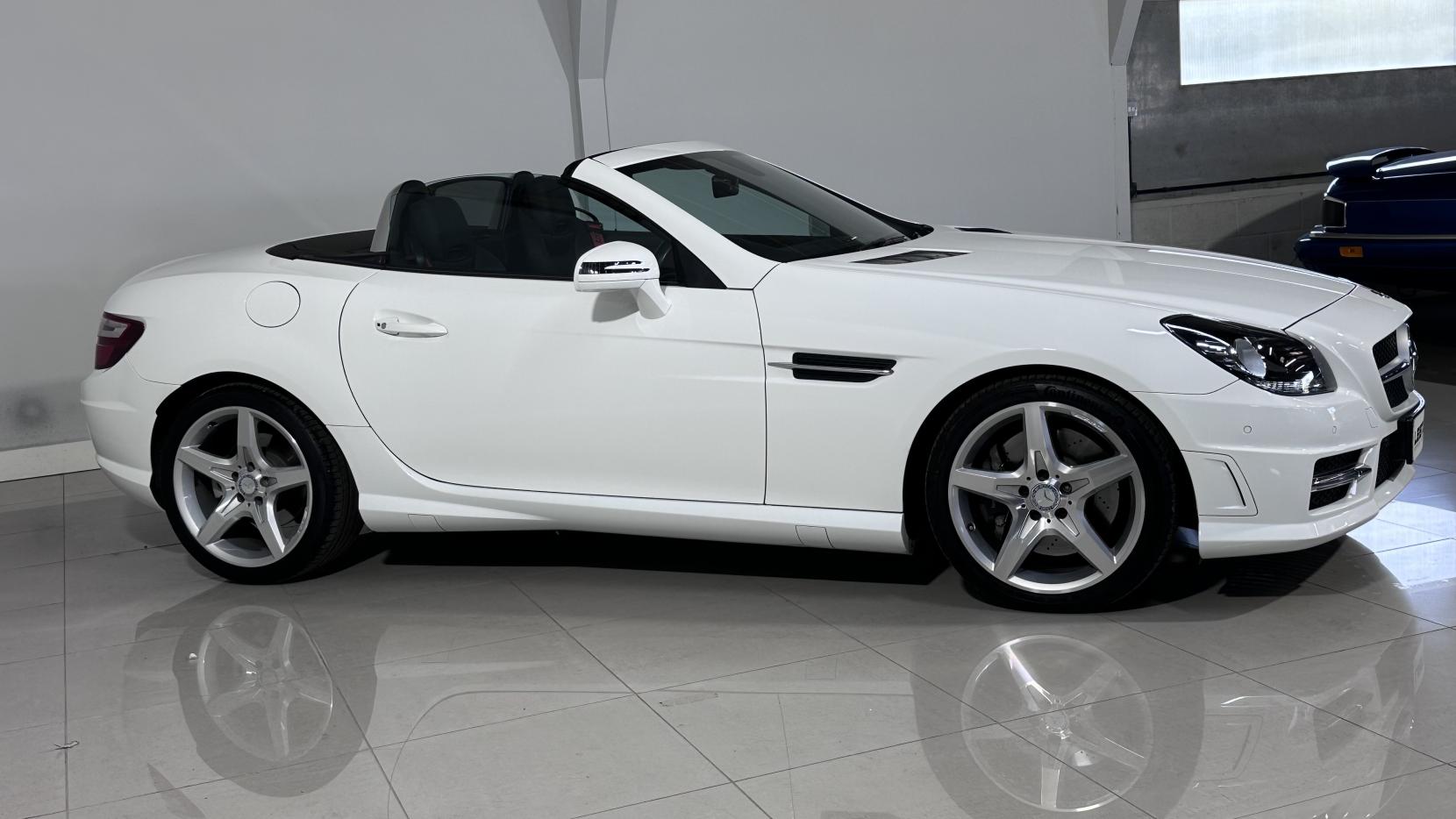 Mercedes-Benz SLK 2.1 SLK250 CDI AMG Sport Convertible 2dr Diesel G-Tronic+ Euro 5 (s/s) (204 ps)