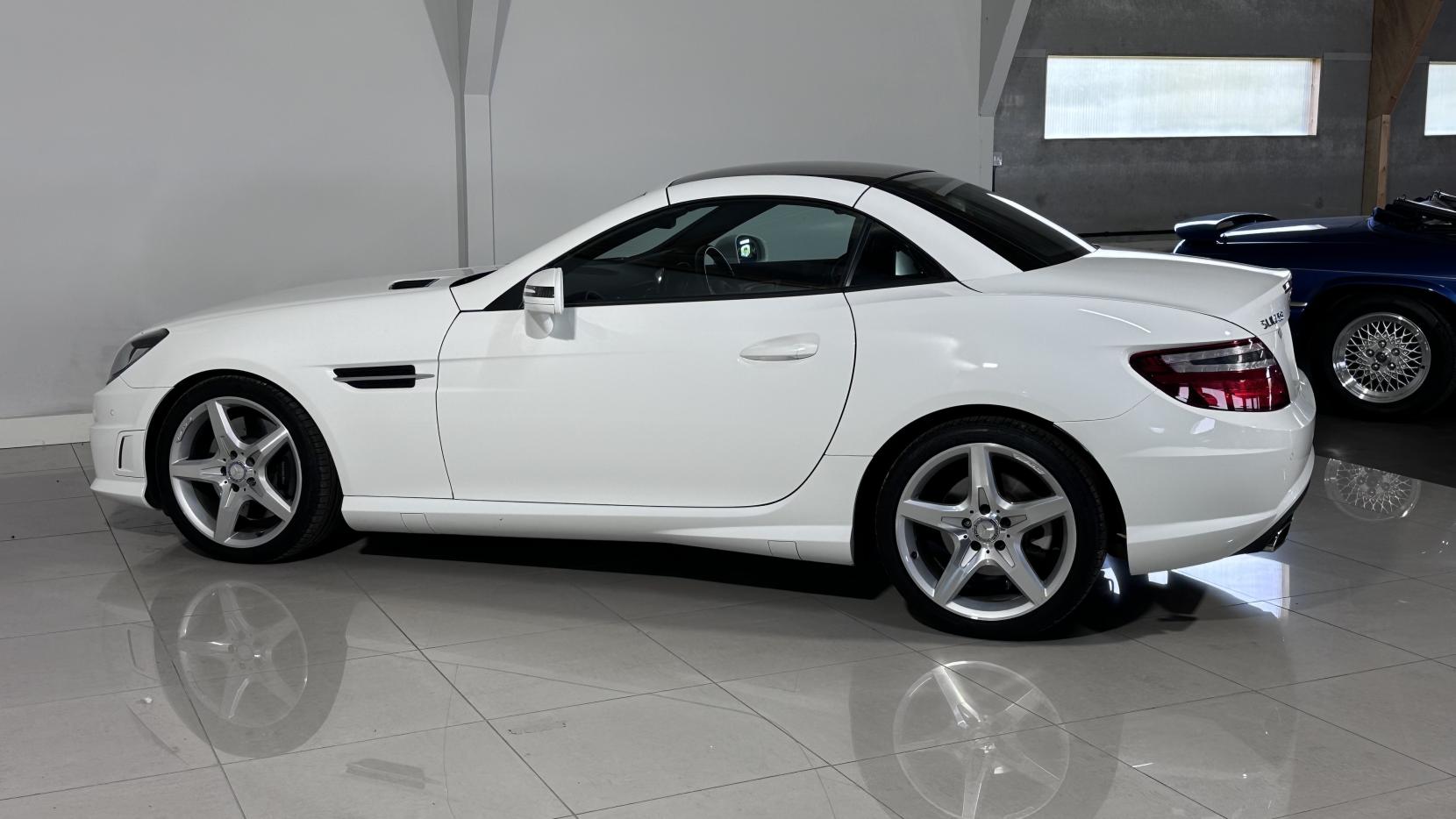 Mercedes-Benz SLK 2.1 SLK250 CDI AMG Sport Convertible 2dr Diesel G-Tronic+ Euro 5 (s/s) (204 ps)