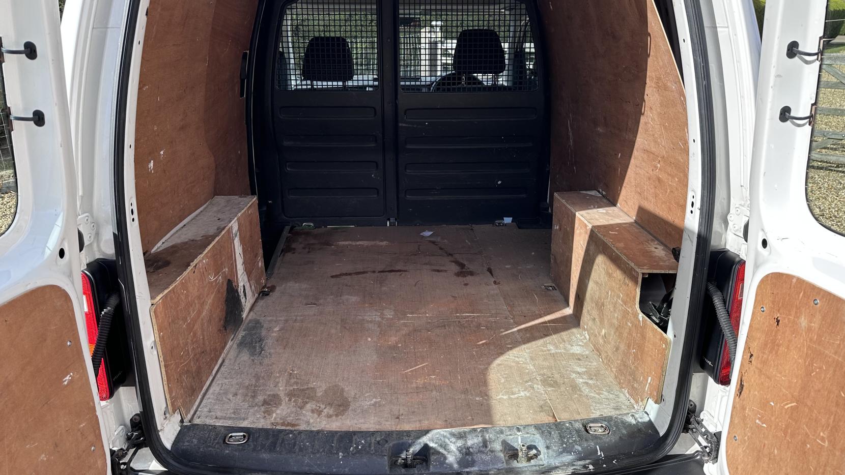 Volkswagen Caddy 2.0 TDI C20 BlueMotion Tech Startline Panel Van 5dr Diesel Manual SWB Euro 6 (s/s) (75 ps)