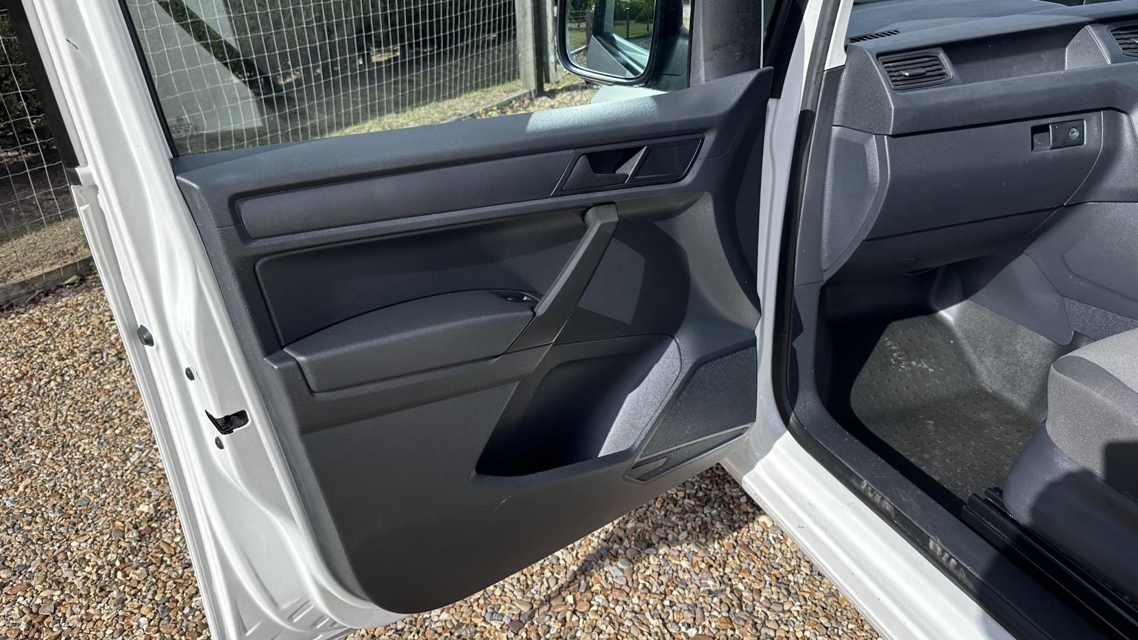 Volkswagen Caddy 2.0 TDI C20 BlueMotion Tech Startline Panel Van 5dr Diesel Manual SWB Euro 6 (s/s) (75 ps)