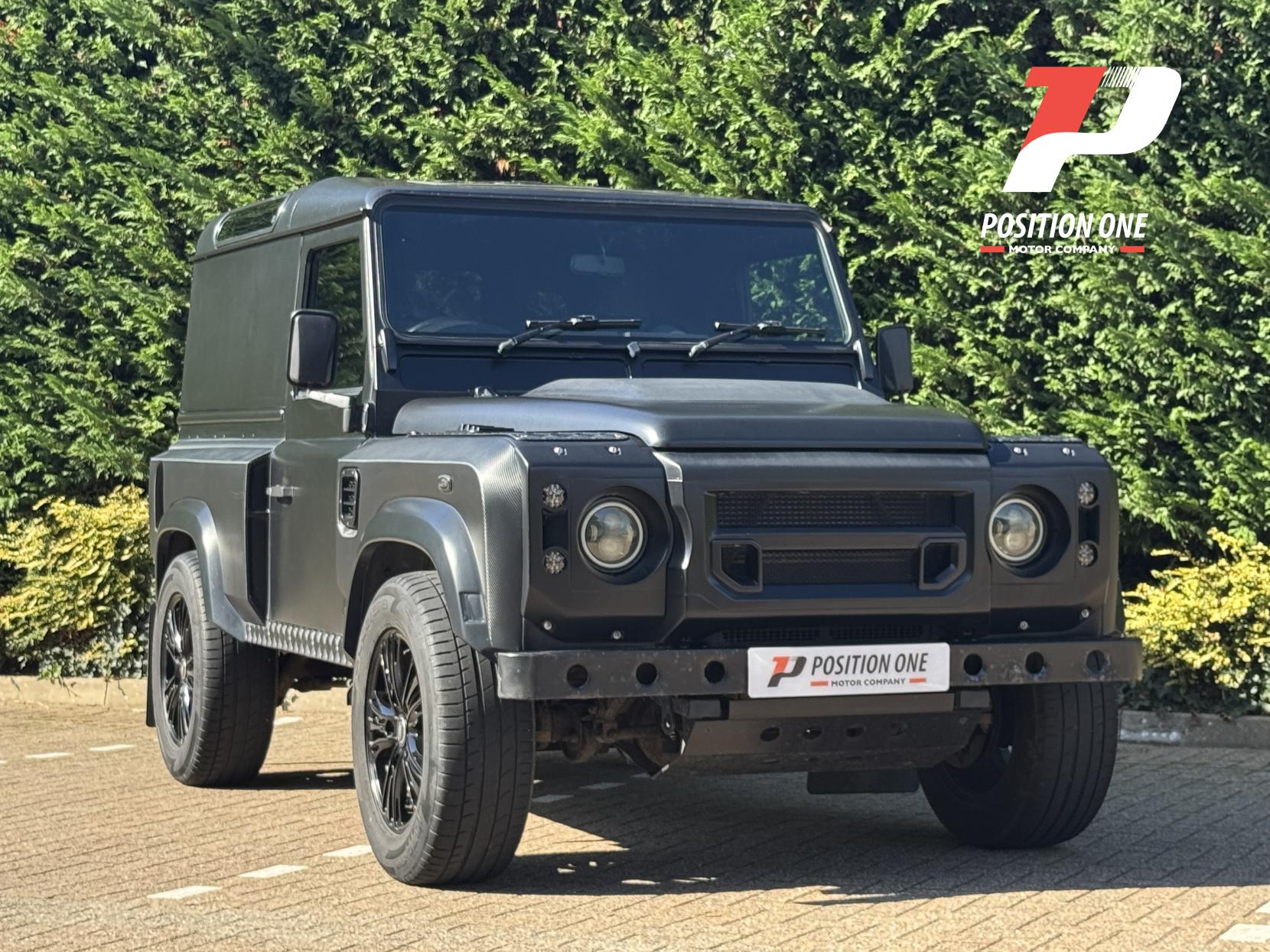Land Rover Defender 90 2.4 TDCi Hard Top SUV 3dr Diesel Manual 4WD SWB Euro 4 (122 bhp)