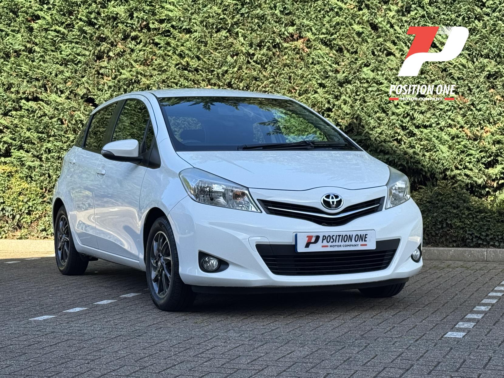 2012 TOYOTA YARIS 4,250 2012 80,600 MILES PETROL MANUAL... photo