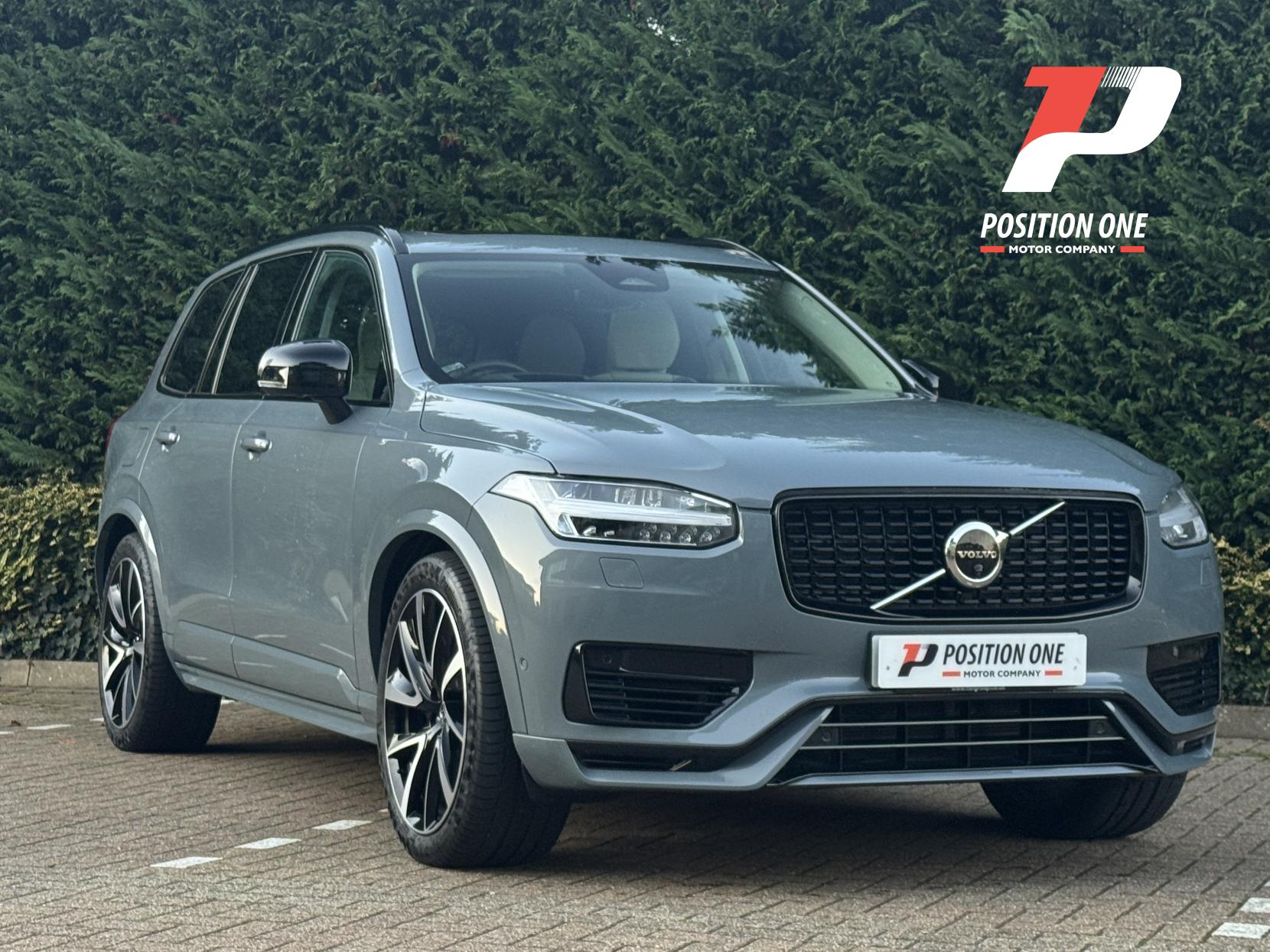 Volvo XC90 2.0h T8 Recharge 18.8kWh Ultimate Dark SUV 5dr Petrol Plug-in Hybrid Auto 4WD Euro 6 (s/s) (455 ps)