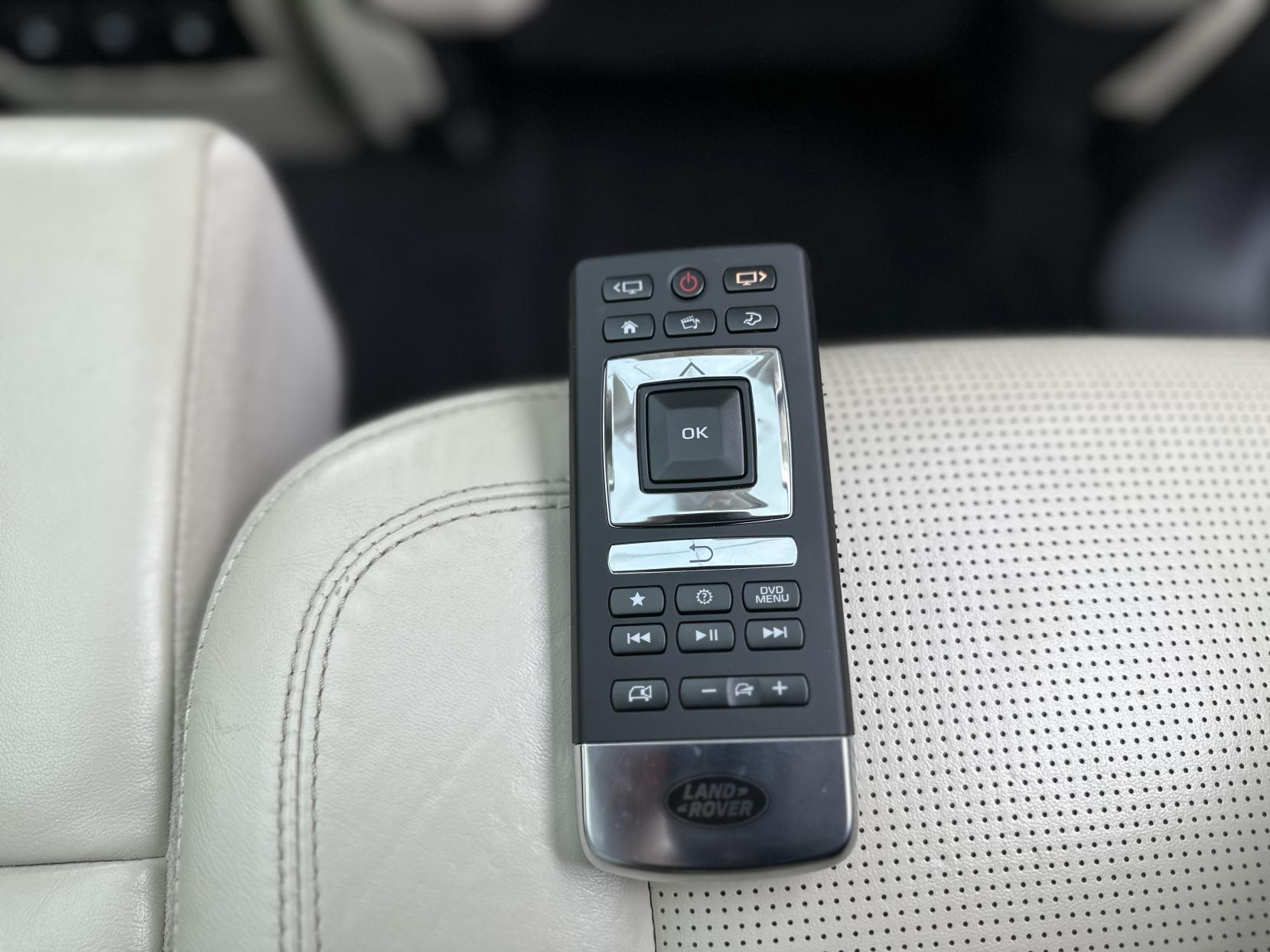 Land Rover Discovery Sport 2.0 TD4 HSE Luxury SUV 5dr Diesel Auto 4WD Euro 6 (s/s) (180 ps)