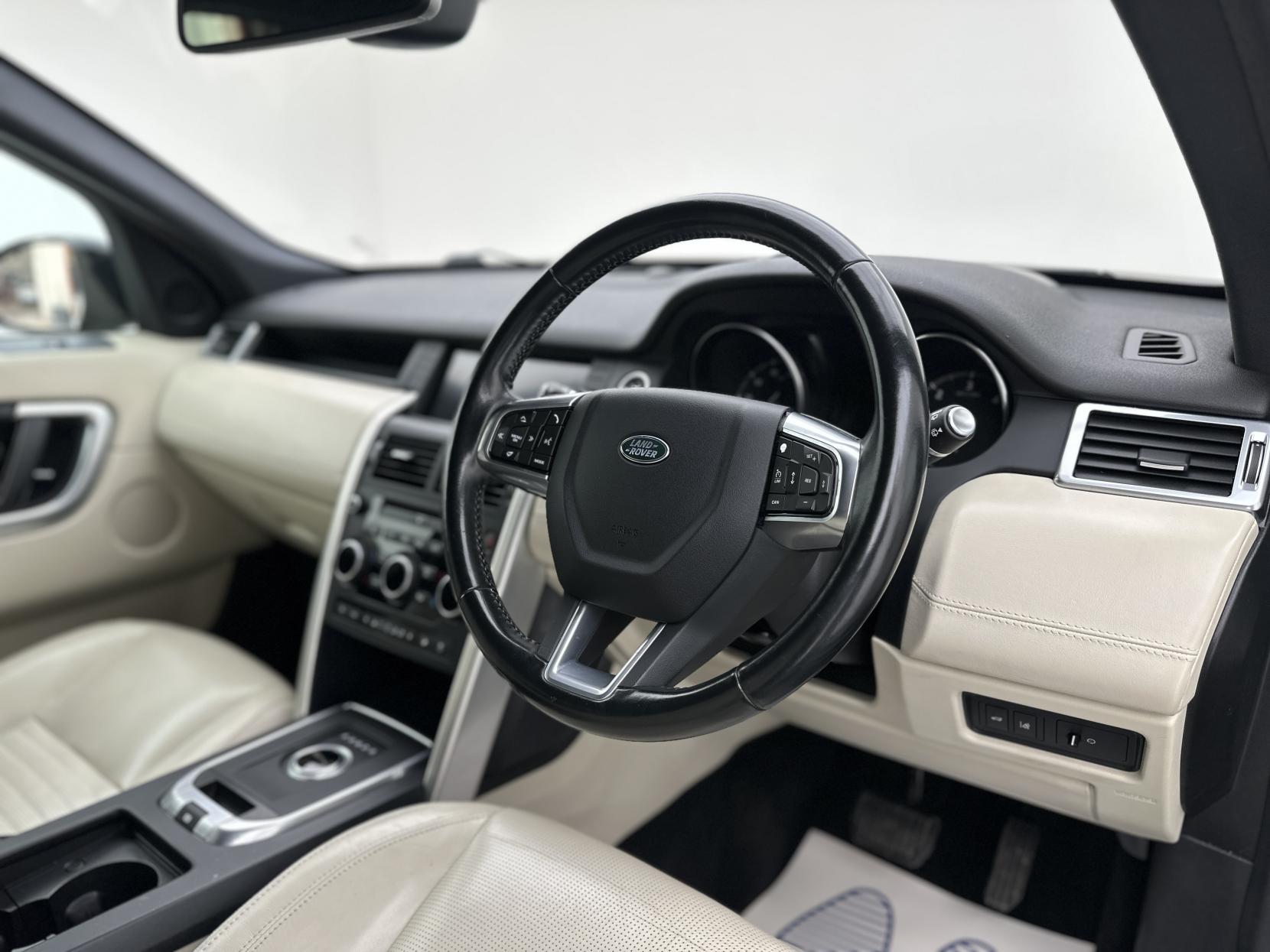 Land Rover Discovery Sport 2.0 TD4 HSE Luxury SUV 5dr Diesel Auto 4WD Euro 6 (s/s) (180 ps)