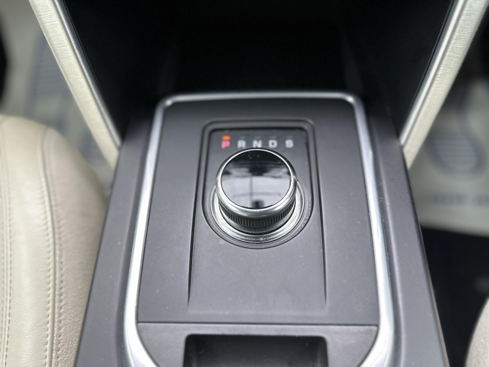 Land Rover Discovery Sport 2.0 TD4 HSE Luxury SUV 5dr Diesel Auto 4WD Euro 6 (s/s) (180 ps)