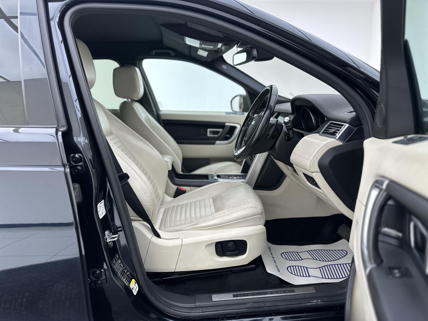 Land Rover Discovery Sport 2.0 TD4 HSE Luxury SUV 5dr Diesel Auto 4WD Euro 6 (s/s) (180 ps)