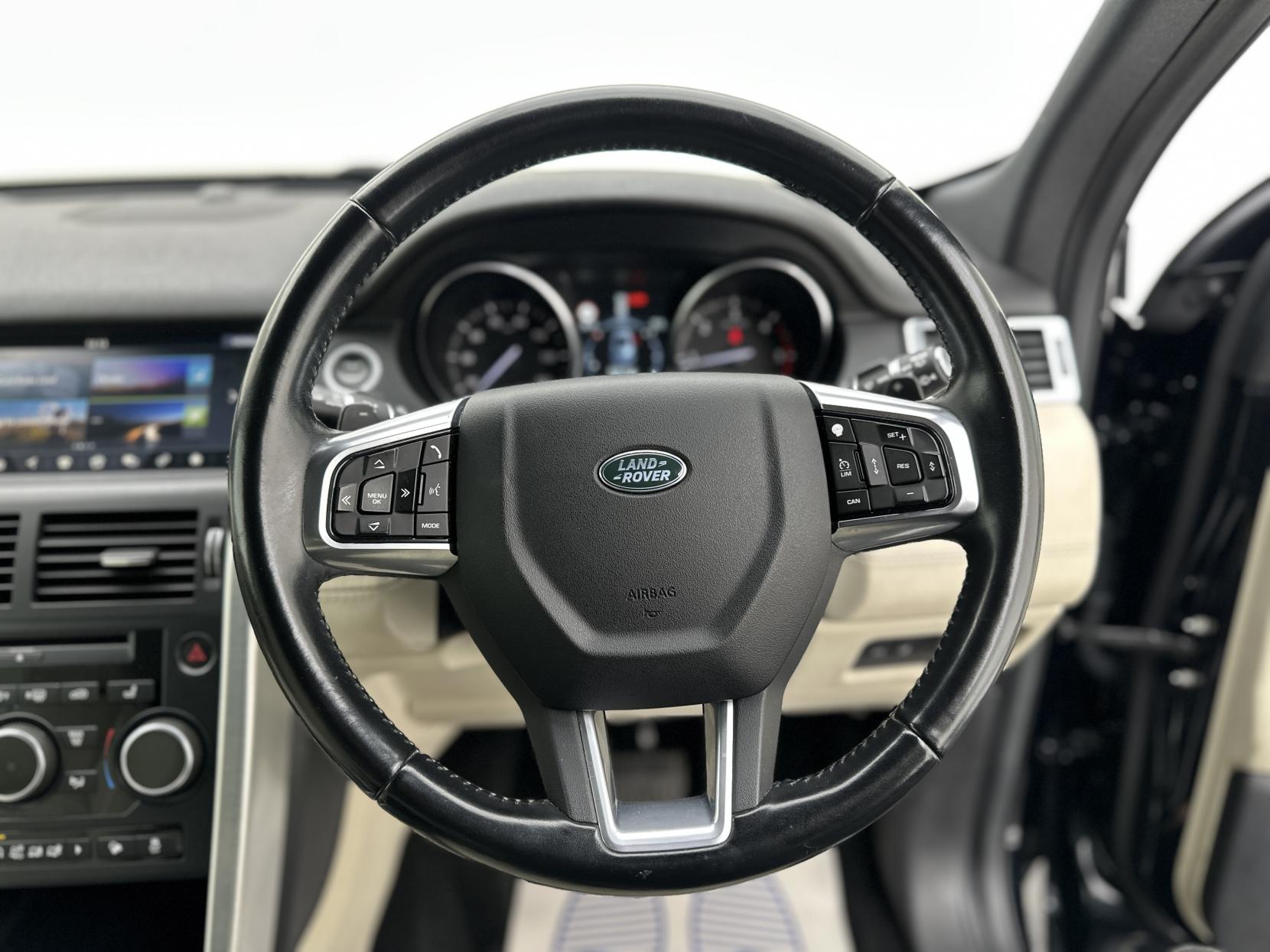 Land Rover Discovery Sport 2.0 TD4 HSE Luxury SUV 5dr Diesel Auto 4WD Euro 6 (s/s) (180 ps)