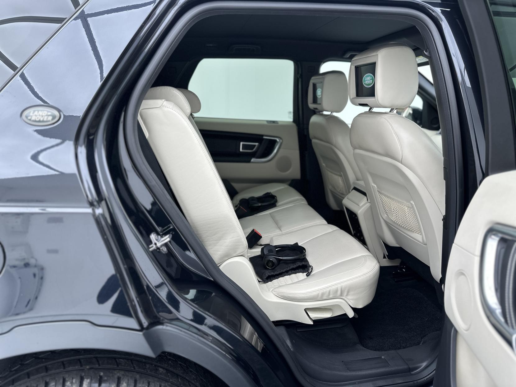 Land Rover Discovery Sport 2.0 TD4 HSE Luxury SUV 5dr Diesel Auto 4WD Euro 6 (s/s) (180 ps)