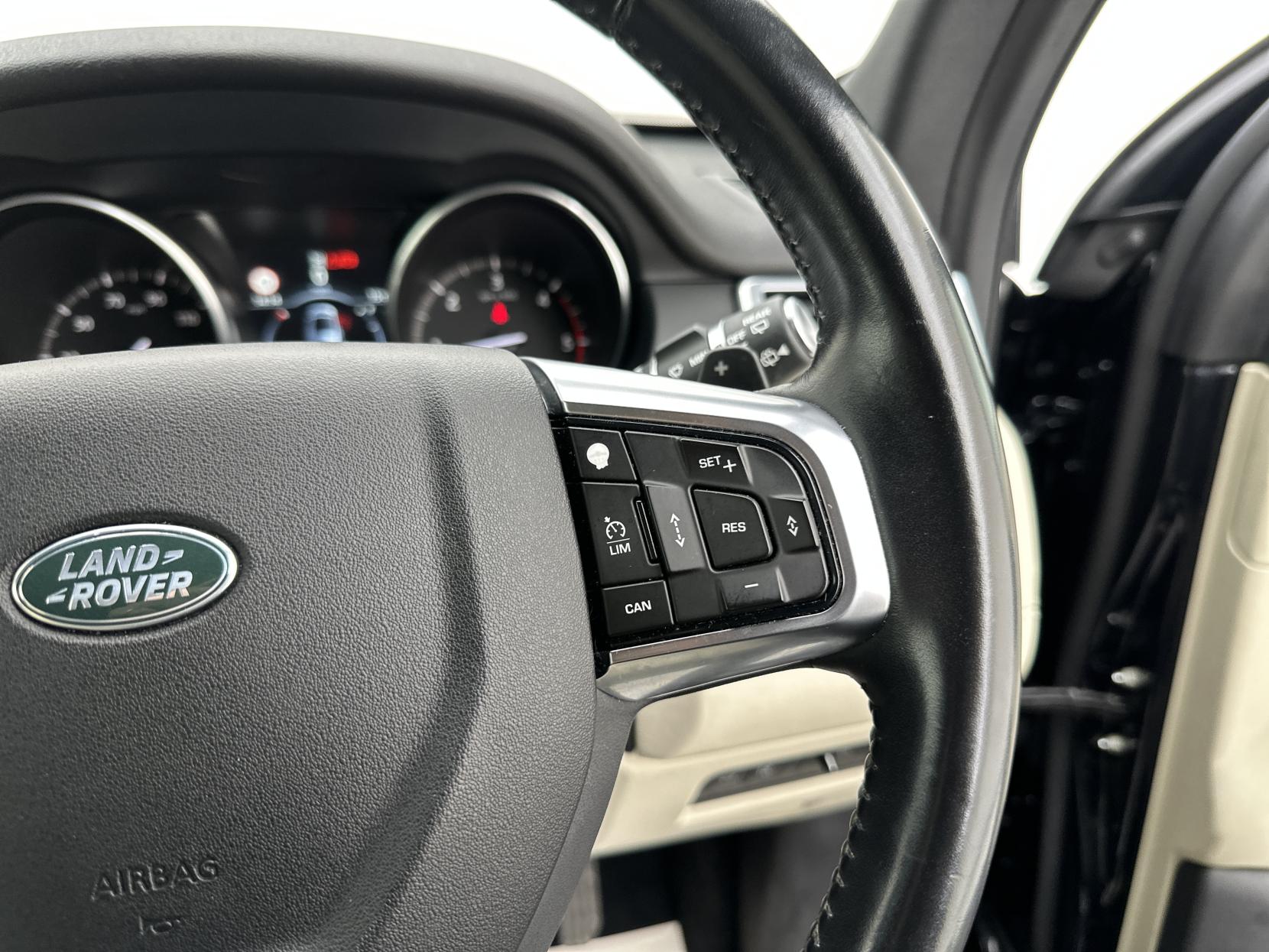 Land Rover Discovery Sport 2.0 TD4 HSE Luxury SUV 5dr Diesel Auto 4WD Euro 6 (s/s) (180 ps)