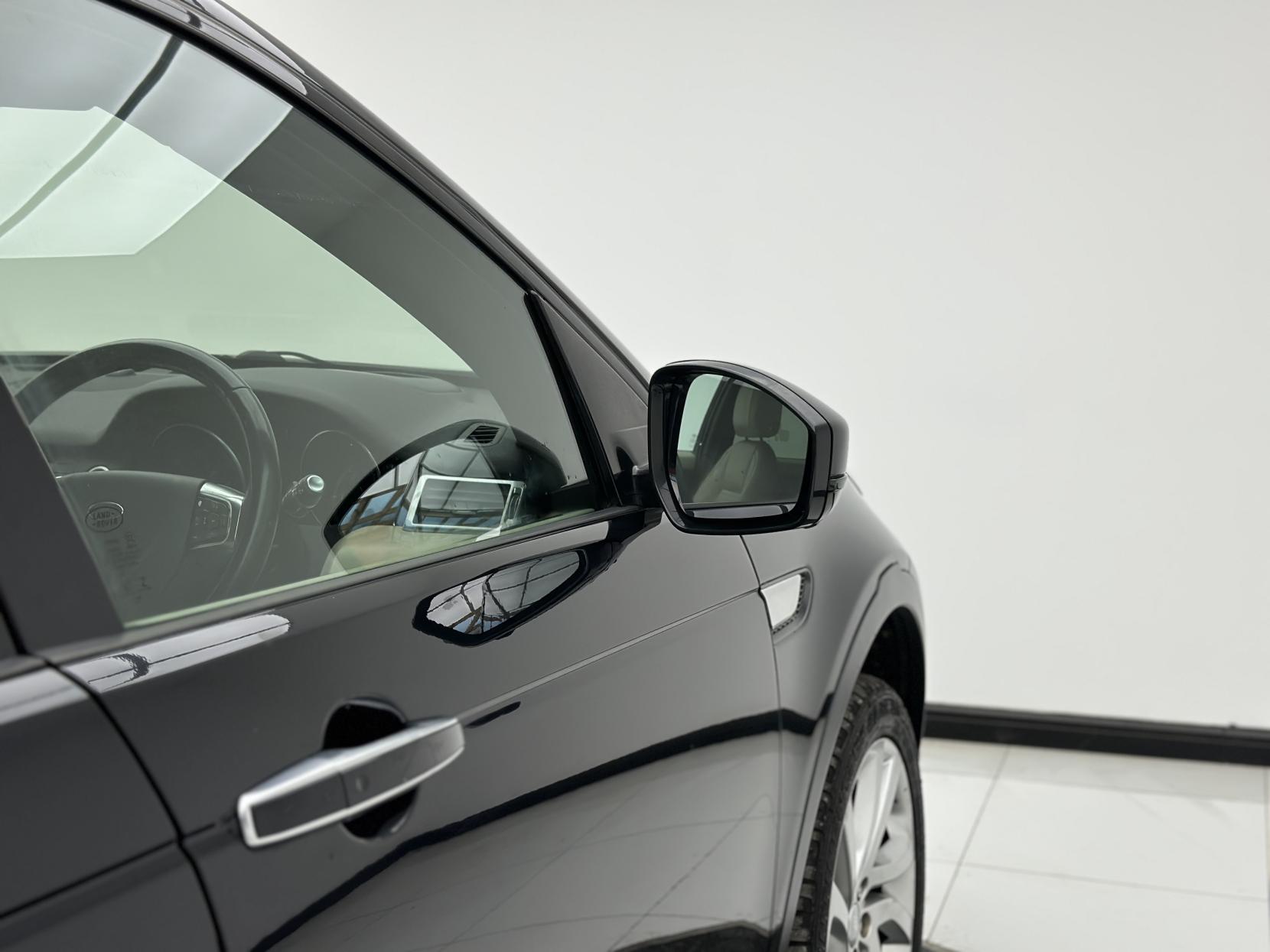 Land Rover Discovery Sport 2.0 TD4 HSE Luxury SUV 5dr Diesel Auto 4WD Euro 6 (s/s) (180 ps)