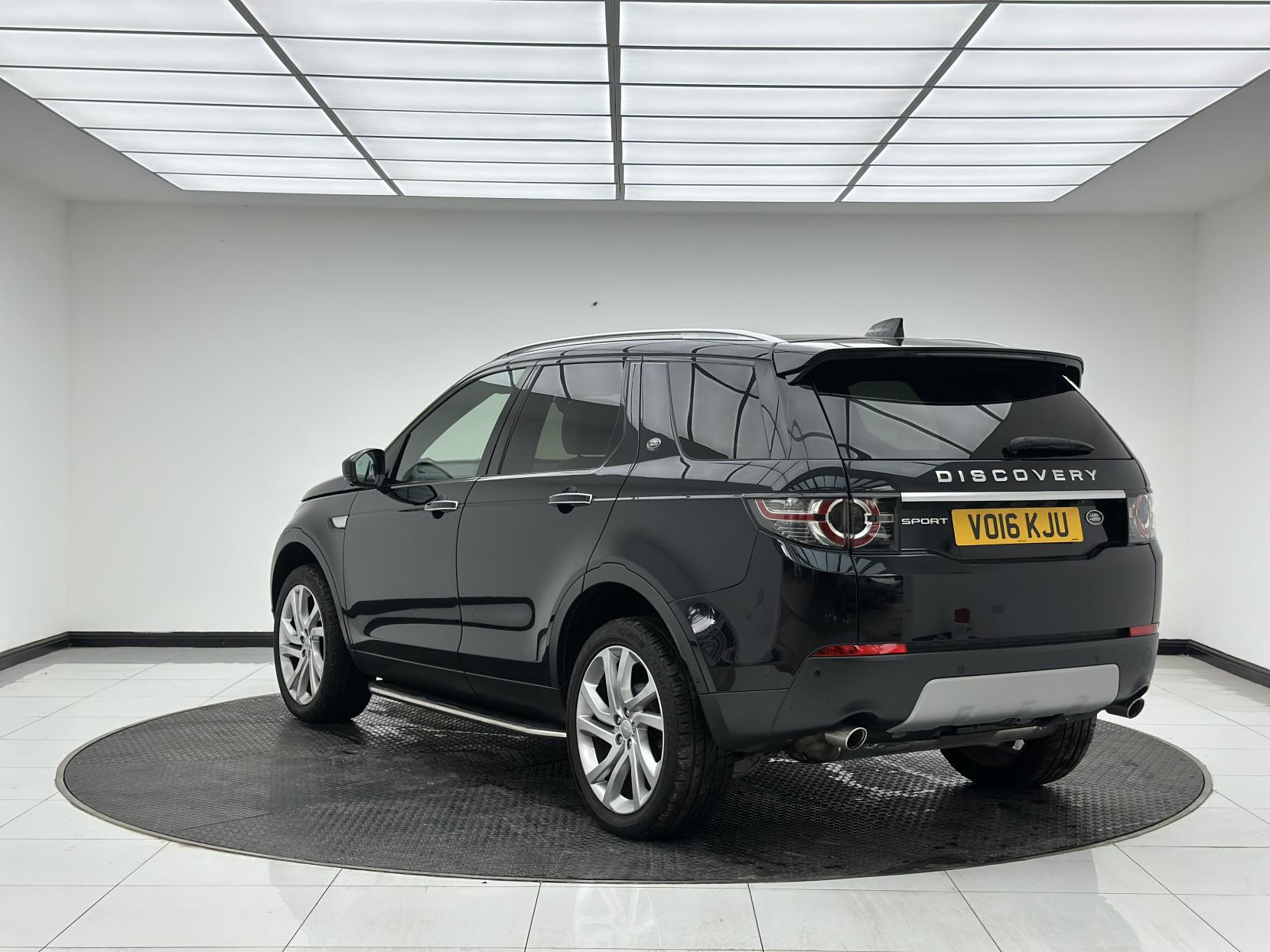 Land Rover Discovery Sport 2.0 TD4 HSE Luxury SUV 5dr Diesel Auto 4WD Euro 6 (s/s) (180 ps)