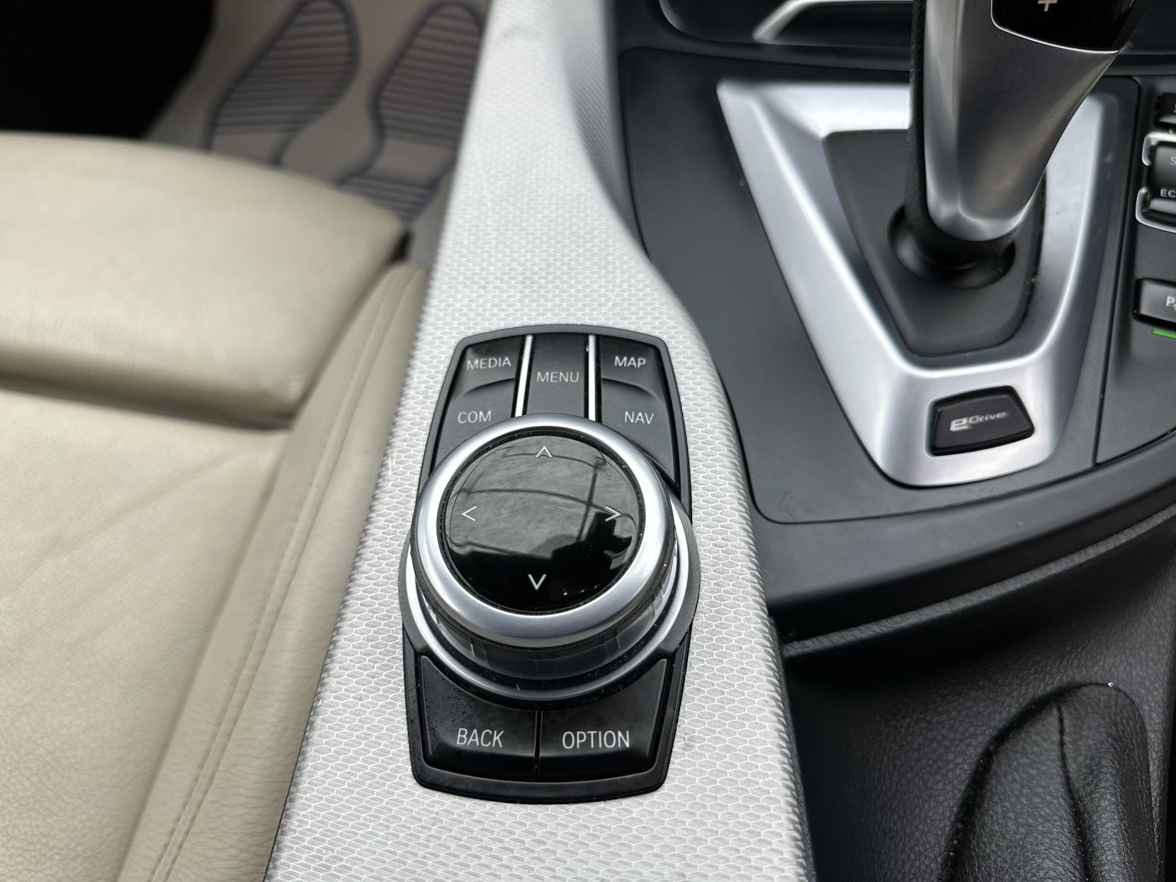 BMW 3 Series 2.0 330e 7.6kWh M Sport Saloon 4dr Petrol Plug-in Hybrid Auto Euro 6 (s/s) (252 ps)