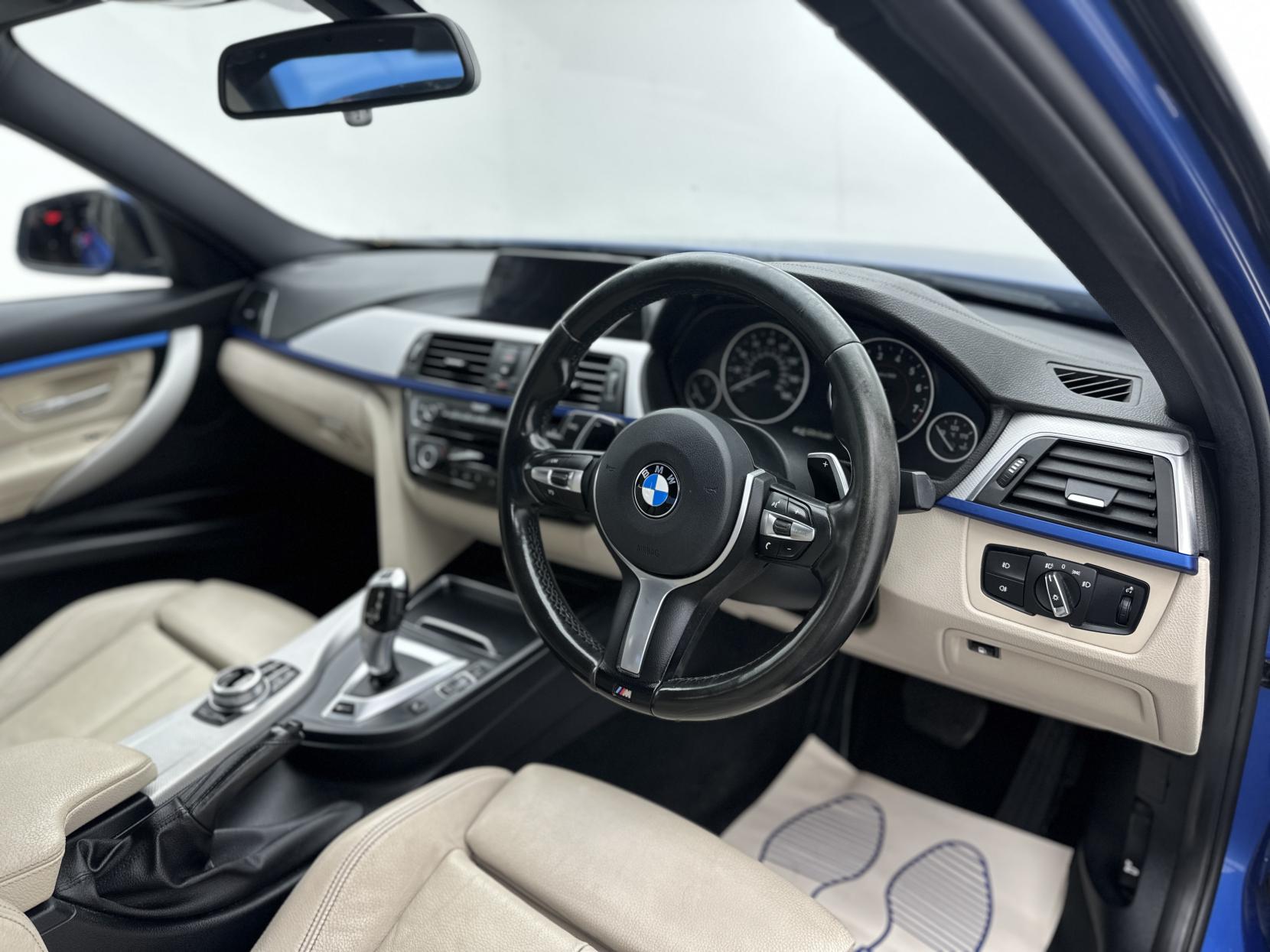 BMW 3 Series 2.0 330e 7.6kWh M Sport Saloon 4dr Petrol Plug-in Hybrid Auto Euro 6 (s/s) (252 ps)