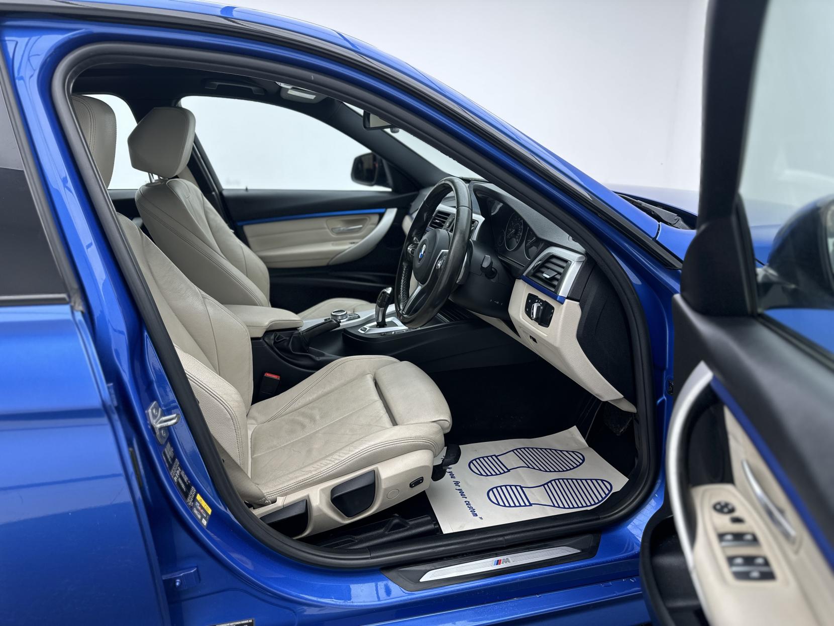 BMW 3 Series 2.0 330e 7.6kWh M Sport Saloon 4dr Petrol Plug-in Hybrid Auto Euro 6 (s/s) (252 ps)