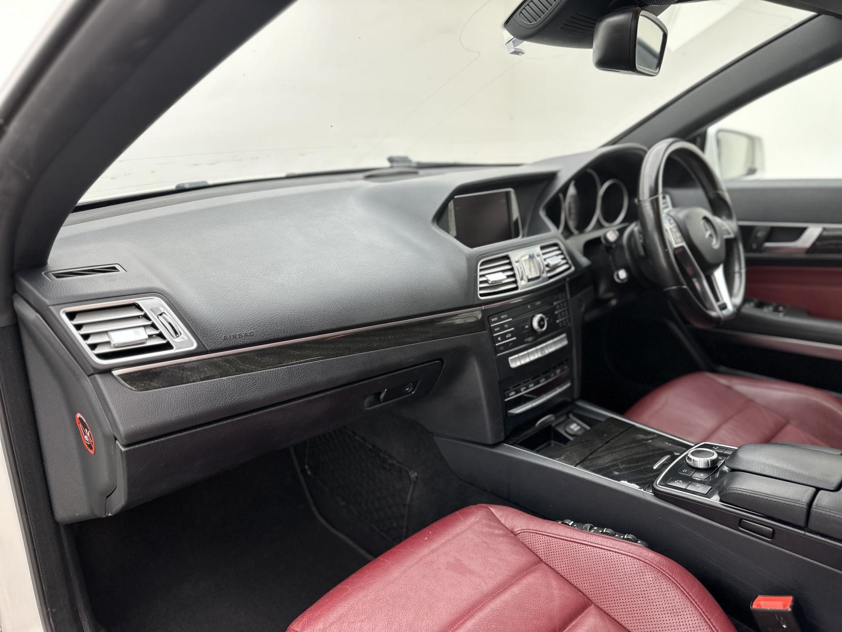 Mercedes-Benz E Class 2.1 E220 BlueTEC AMG Line Cabriolet 2dr Diesel G-Tronic+ Euro 6 (s/s) (177 ps)