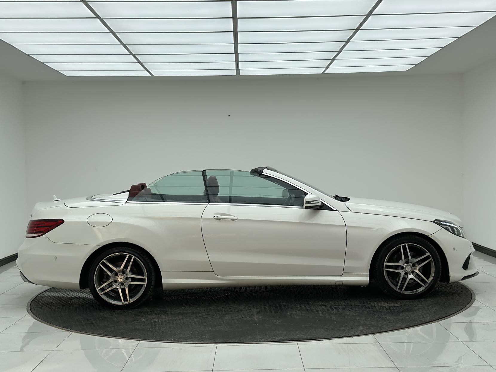 Mercedes-Benz E Class 2.1 E220 BlueTEC AMG Line Cabriolet 2dr Diesel G-Tronic+ Euro 6 (s/s) (177 ps)