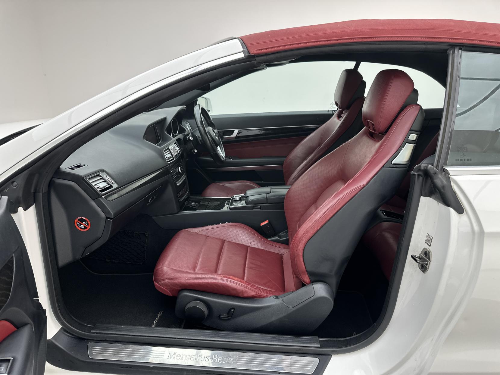 Mercedes-Benz E Class 2.1 E220 BlueTEC AMG Line Cabriolet 2dr Diesel G-Tronic+ Euro 6 (s/s) (177 ps)