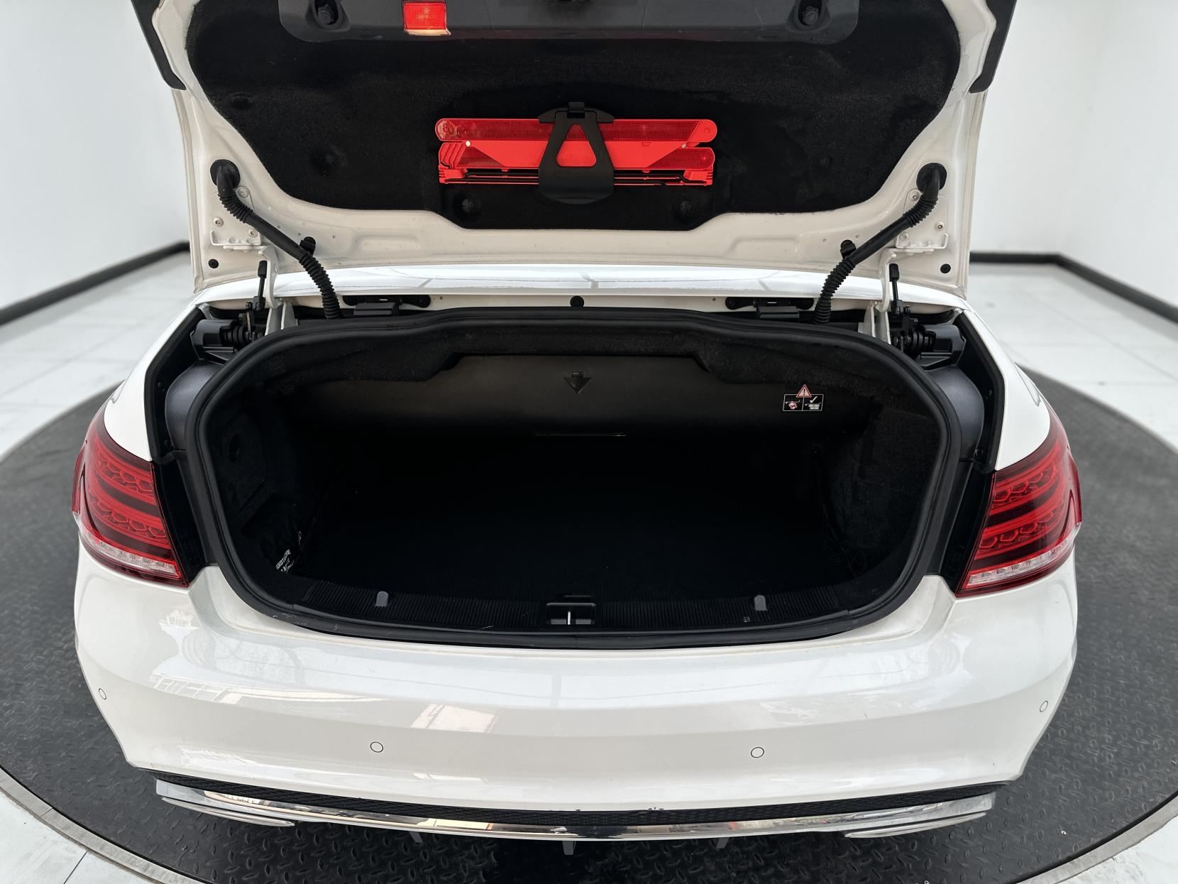 Mercedes-Benz E Class 2.1 E220 BlueTEC AMG Line Cabriolet 2dr Diesel G-Tronic+ Euro 6 (s/s) (177 ps)
