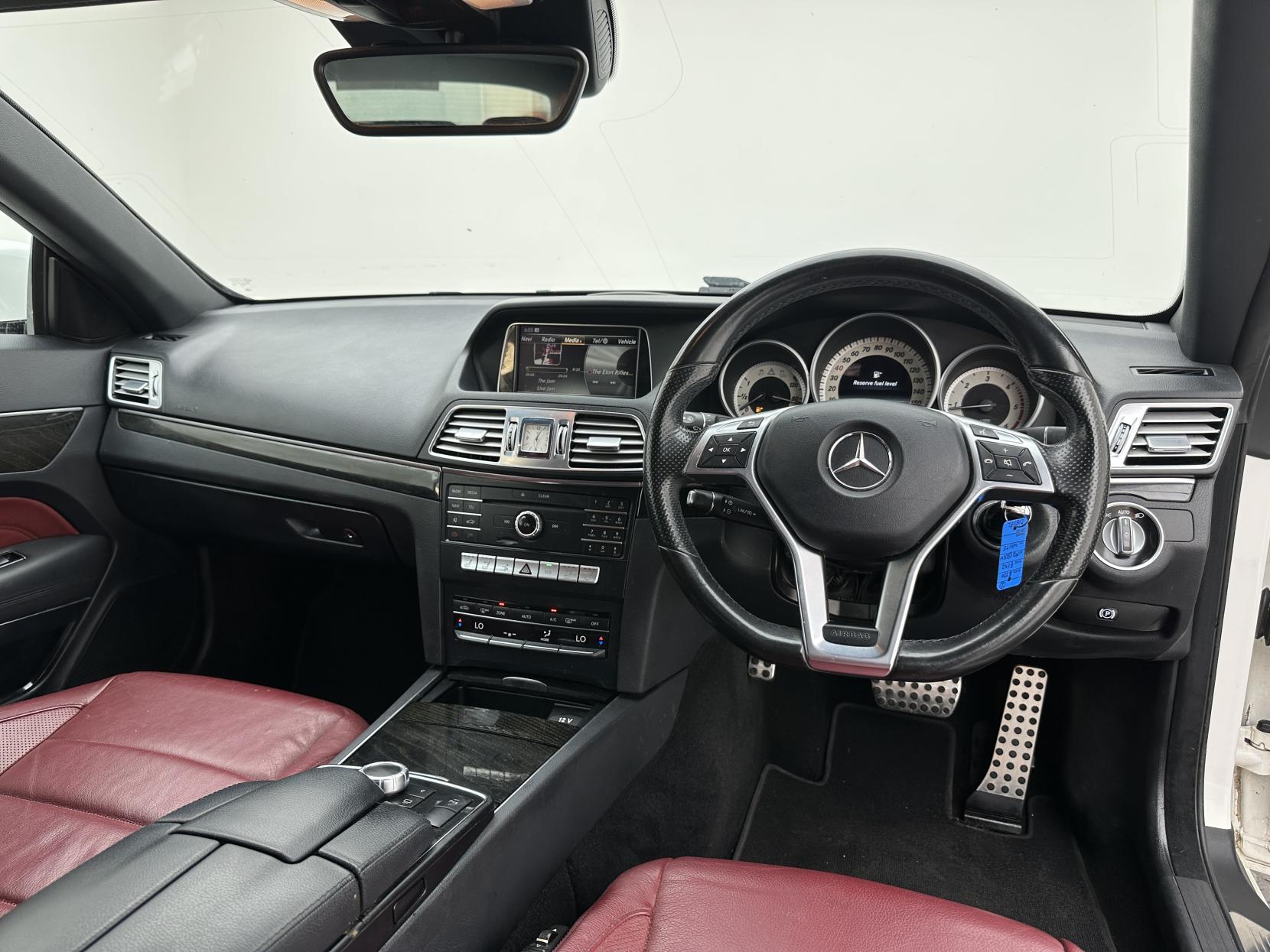 Mercedes-Benz E Class 2.1 E220 BlueTEC AMG Line Cabriolet 2dr Diesel G-Tronic+ Euro 6 (s/s) (177 ps)